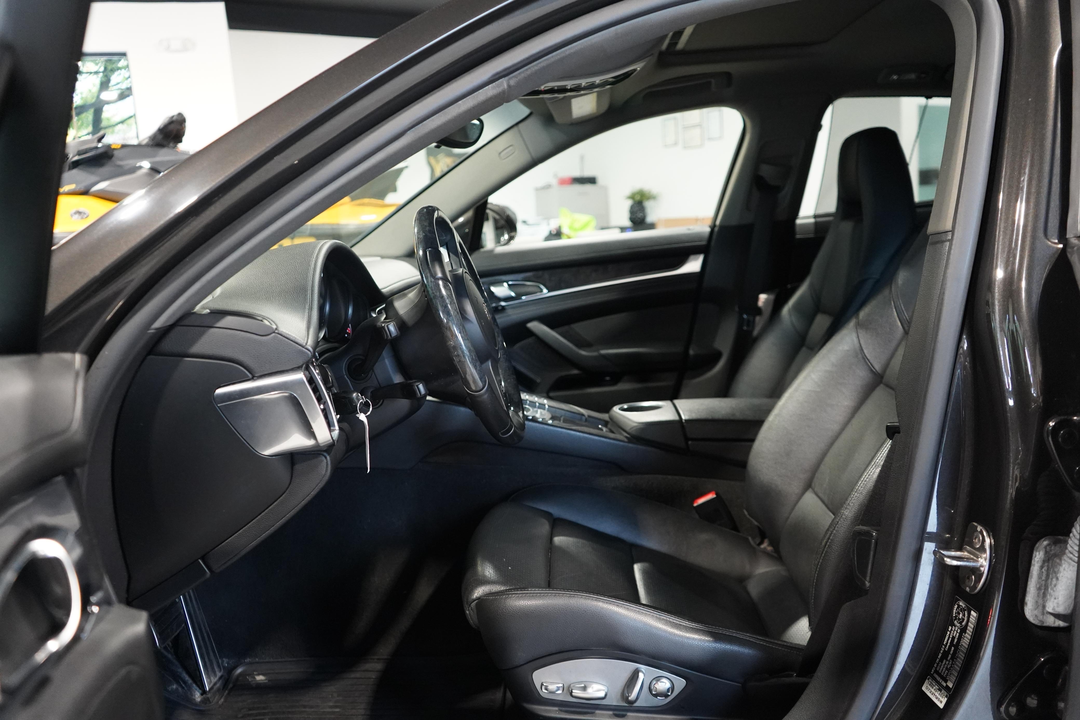 /worldwidemodernauto/2012-Porsche-Panamera-7558985003059009.jpg