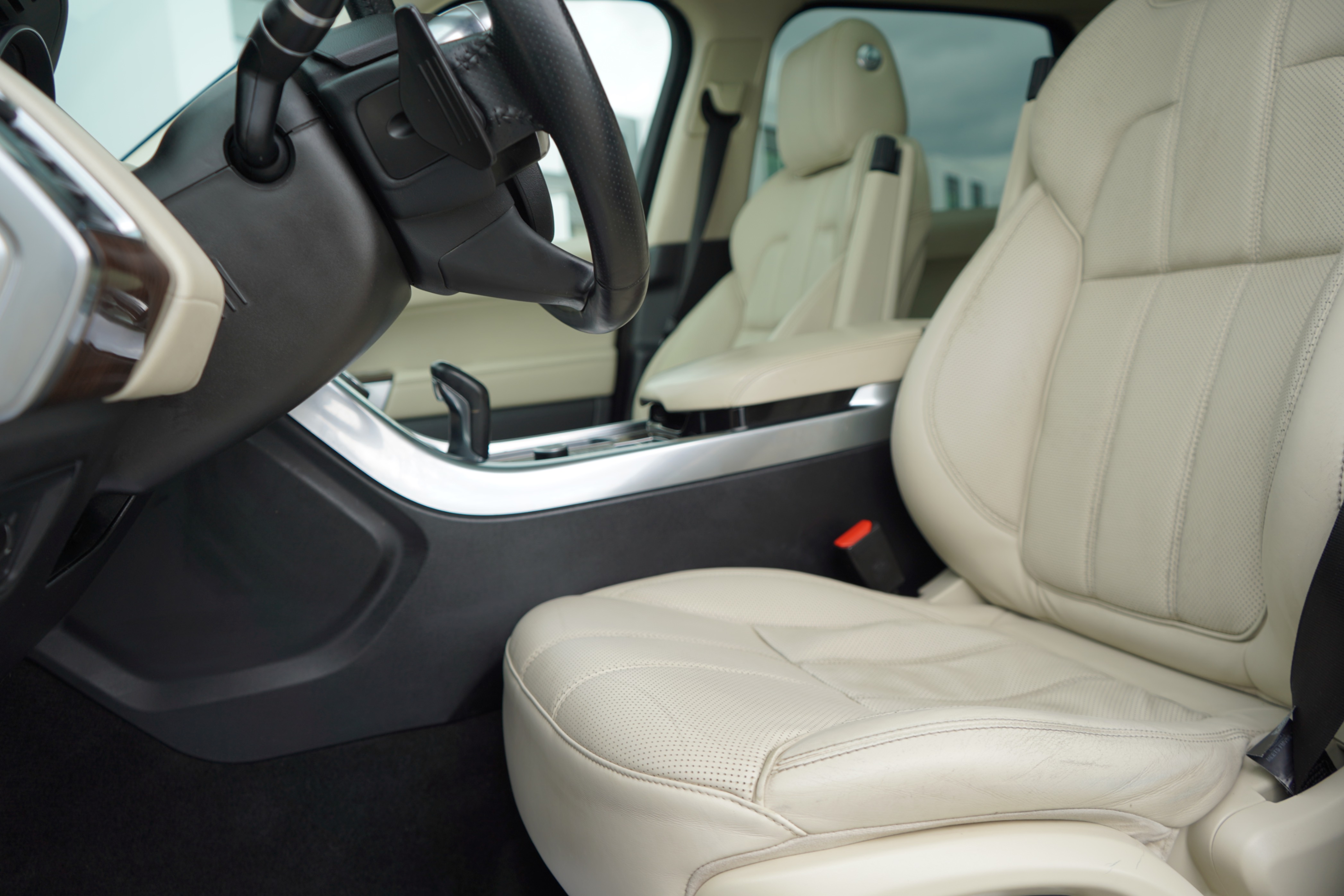 /worldwidemodernauto/2014-LandRover-RangeRover-5048633208010764.jpg