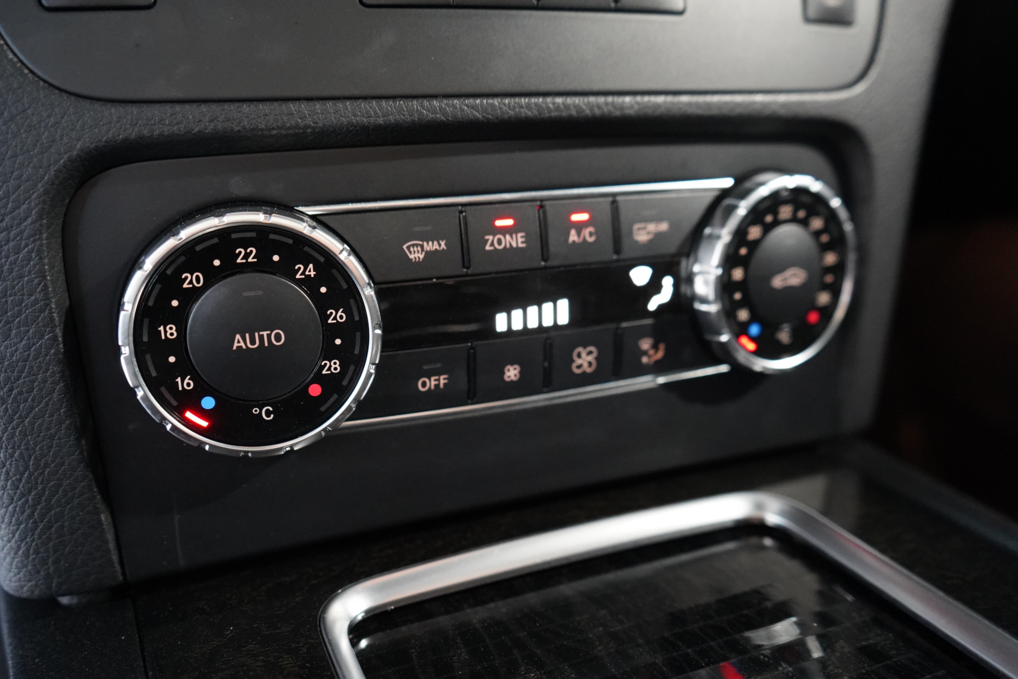 /worldwidemodernauto/2014-Mercedes-Benz-GLK-Class-9134789196687796.jpg