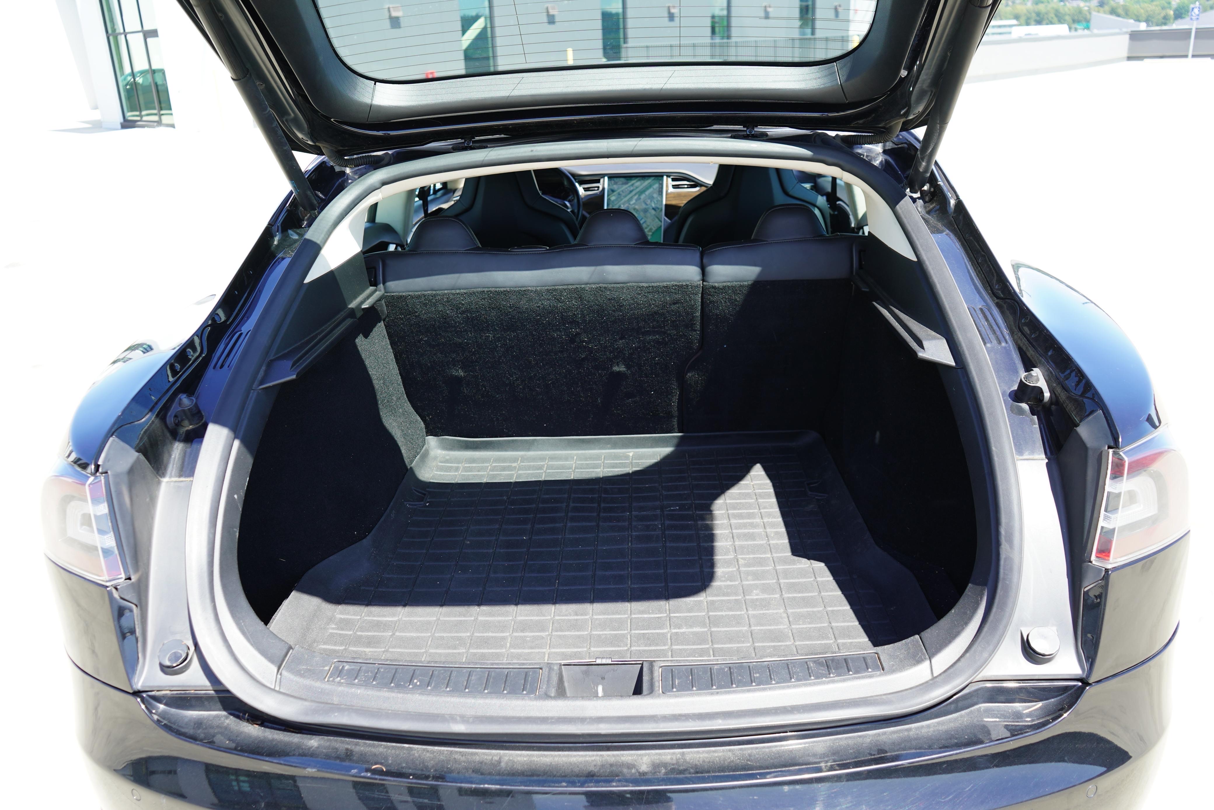 /worldwidemodernauto/2014-Tesla-ModelS-0974871693537438.jpg