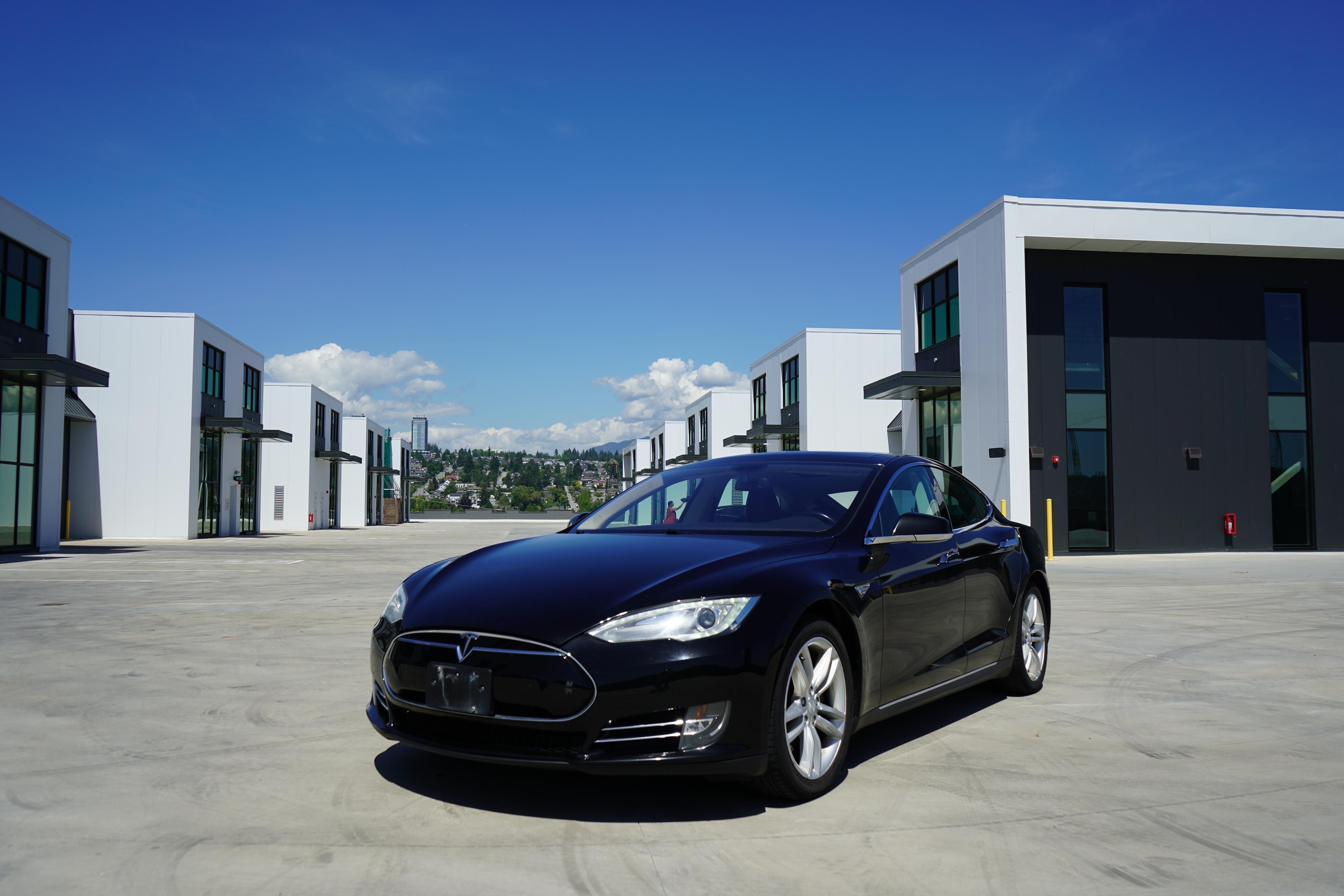 /worldwidemodernauto/2014-Tesla-ModelS-18004933186142713.jpg
