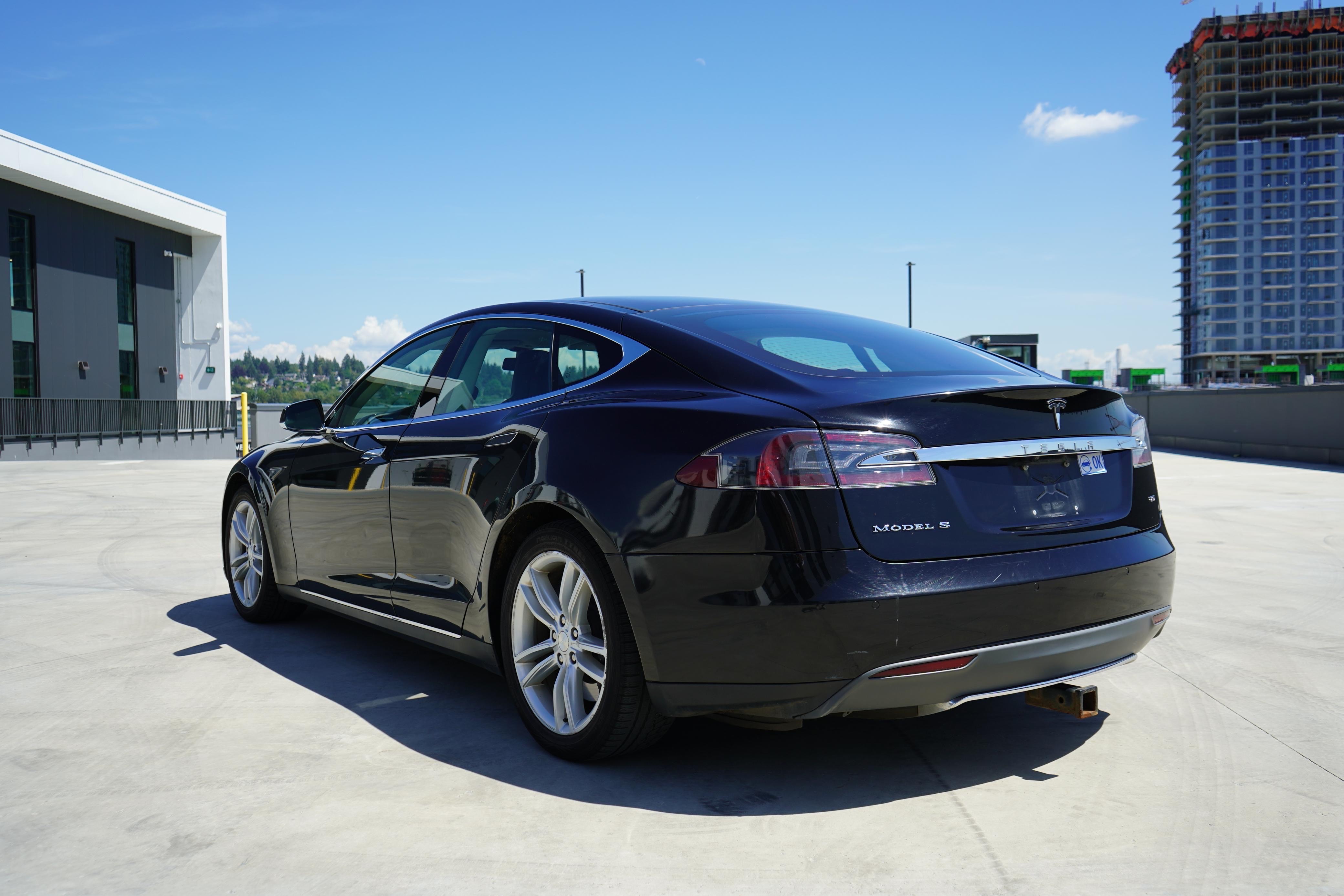 /worldwidemodernauto/2014-Tesla-ModelS-5565477092472526.jpg