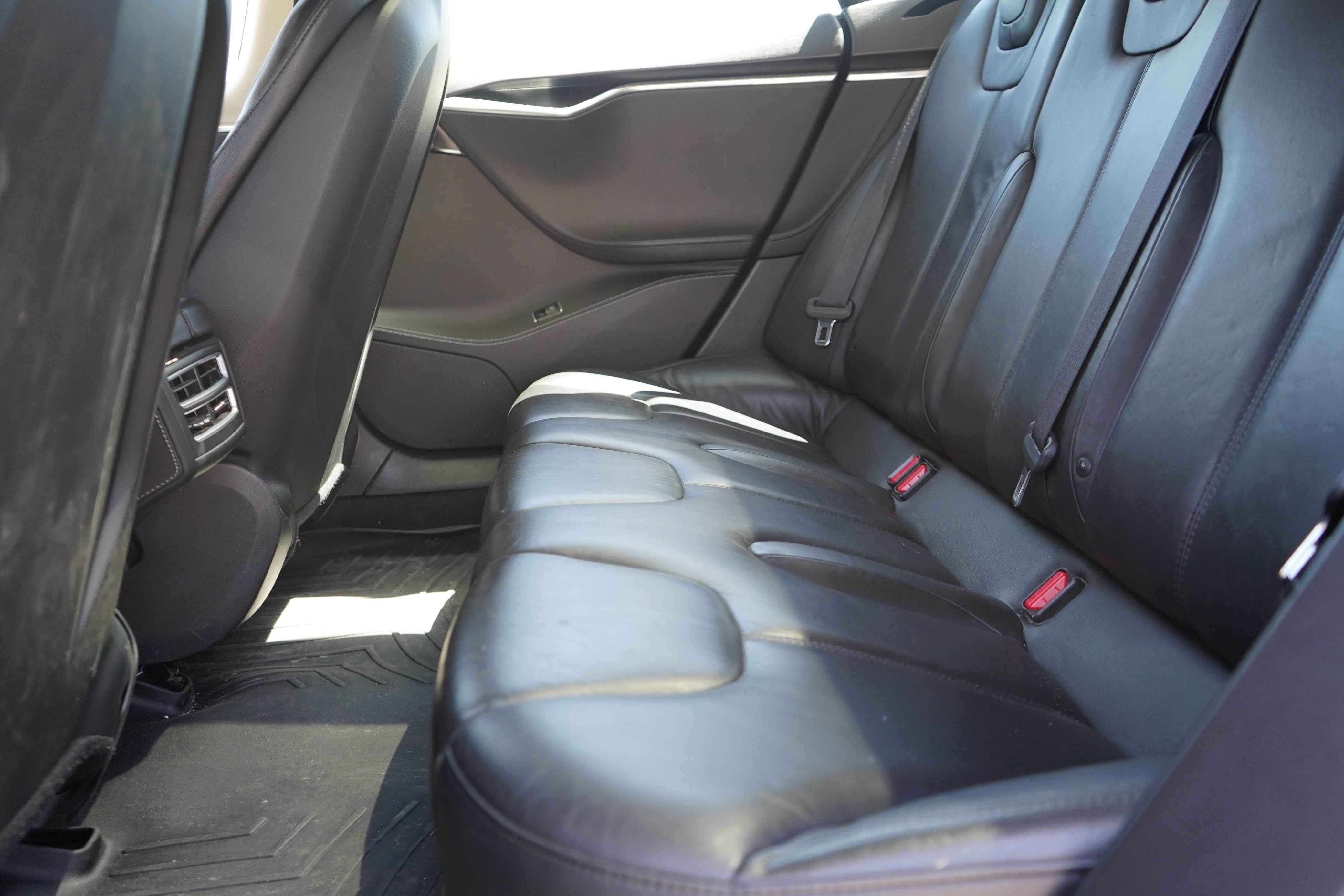 /worldwidemodernauto/2014-Tesla-ModelS-8241019238452159.jpg