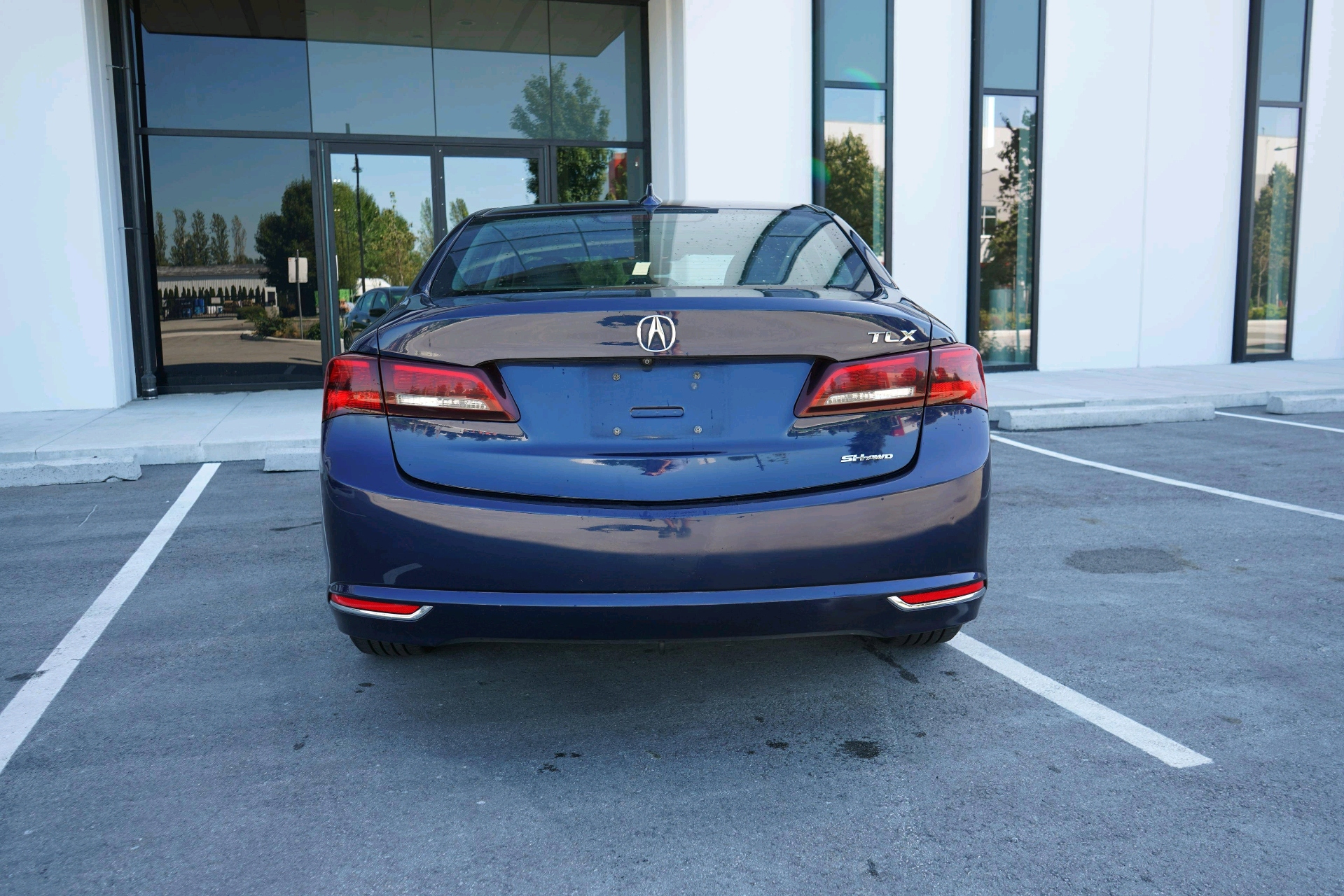 /worldwidemodernauto/2015-Acura-TLX-21840758551178507.jpg
