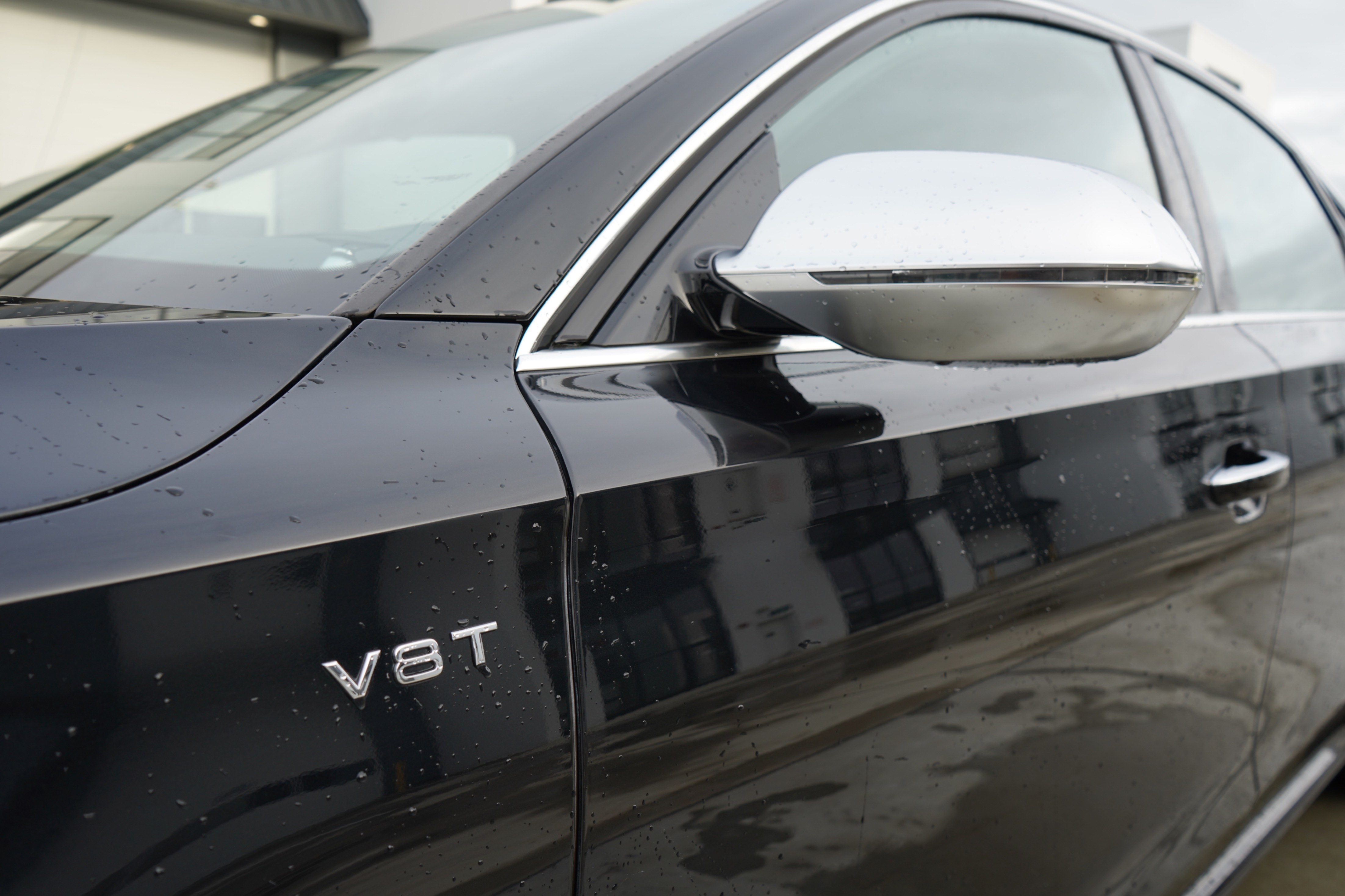 /worldwidemodernauto/2015-Audi-S8-05523273444423071.jpg