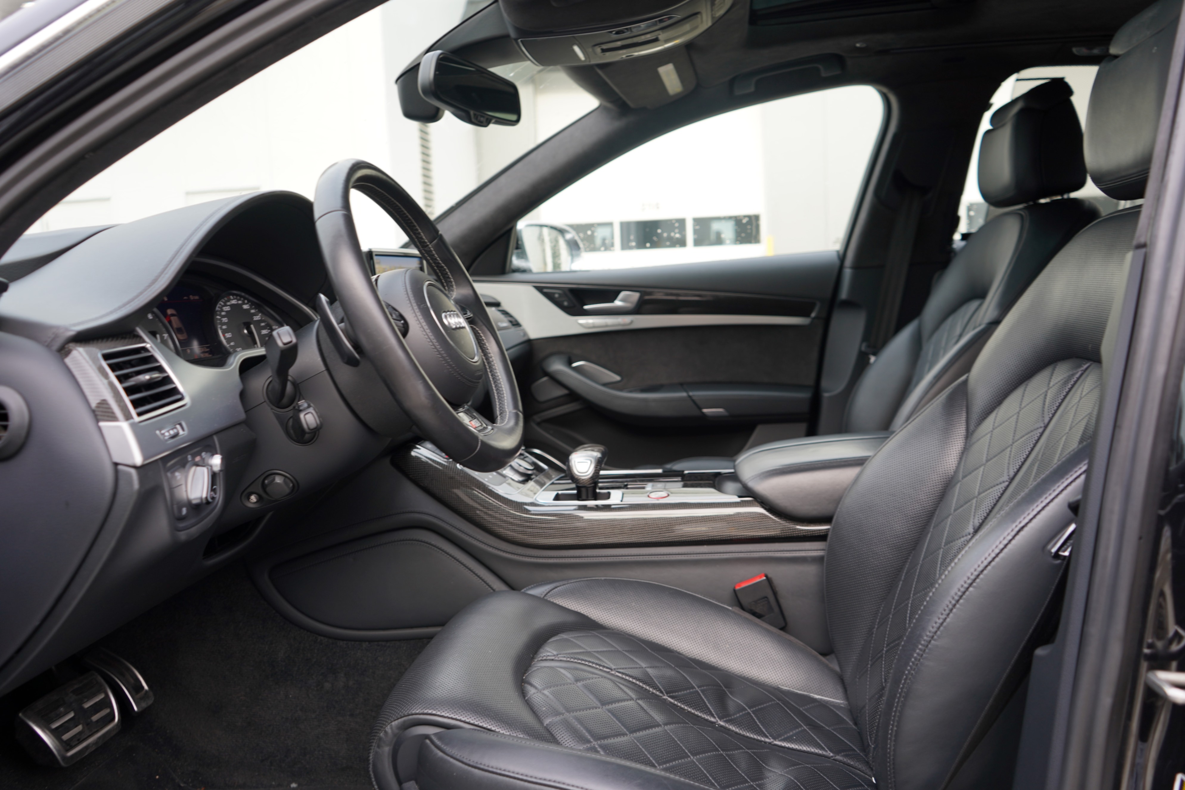 /worldwidemodernauto/2015-Audi-S8-2695194376455454.jpg