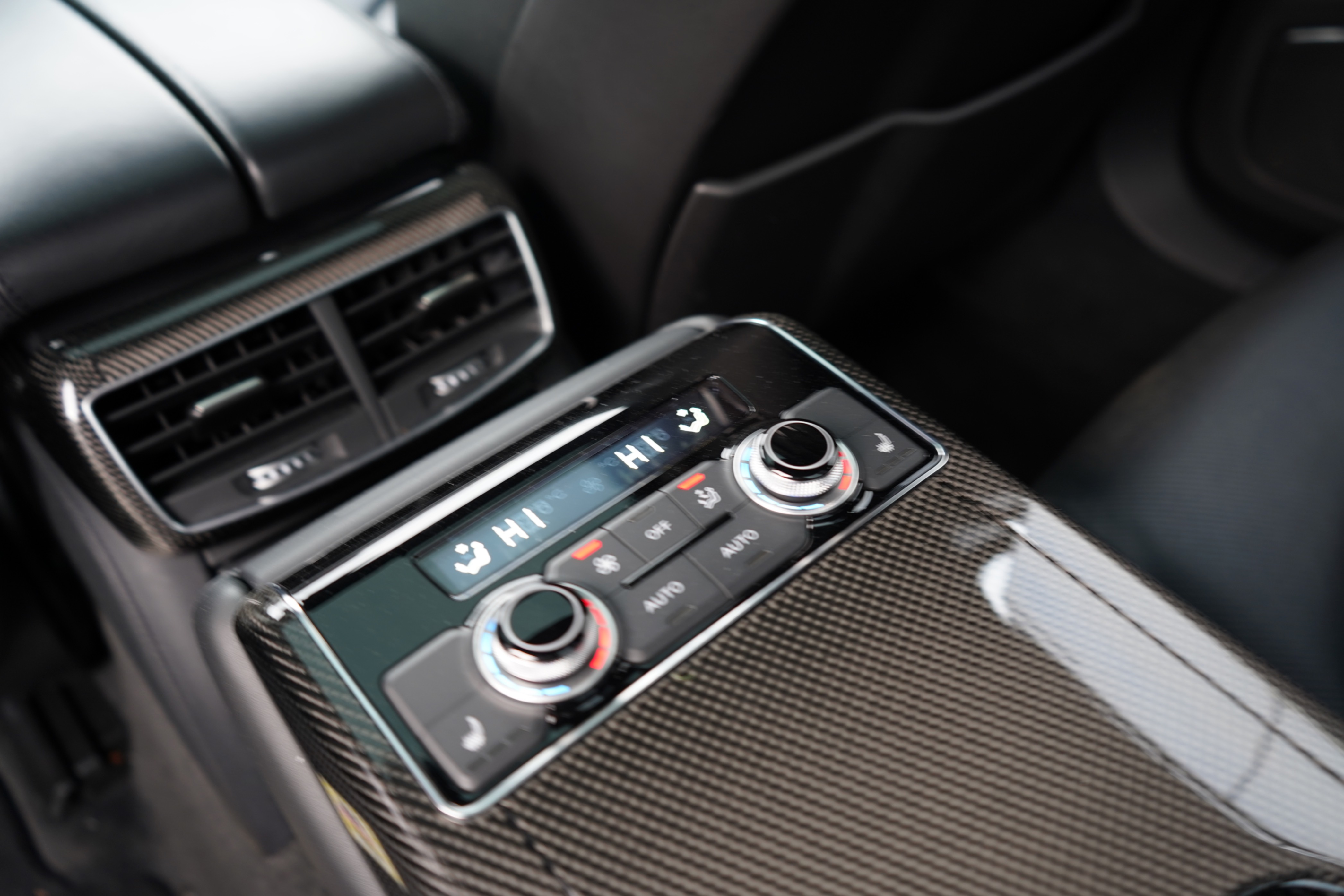 /worldwidemodernauto/2015-Audi-S8-3122727394239615.jpg