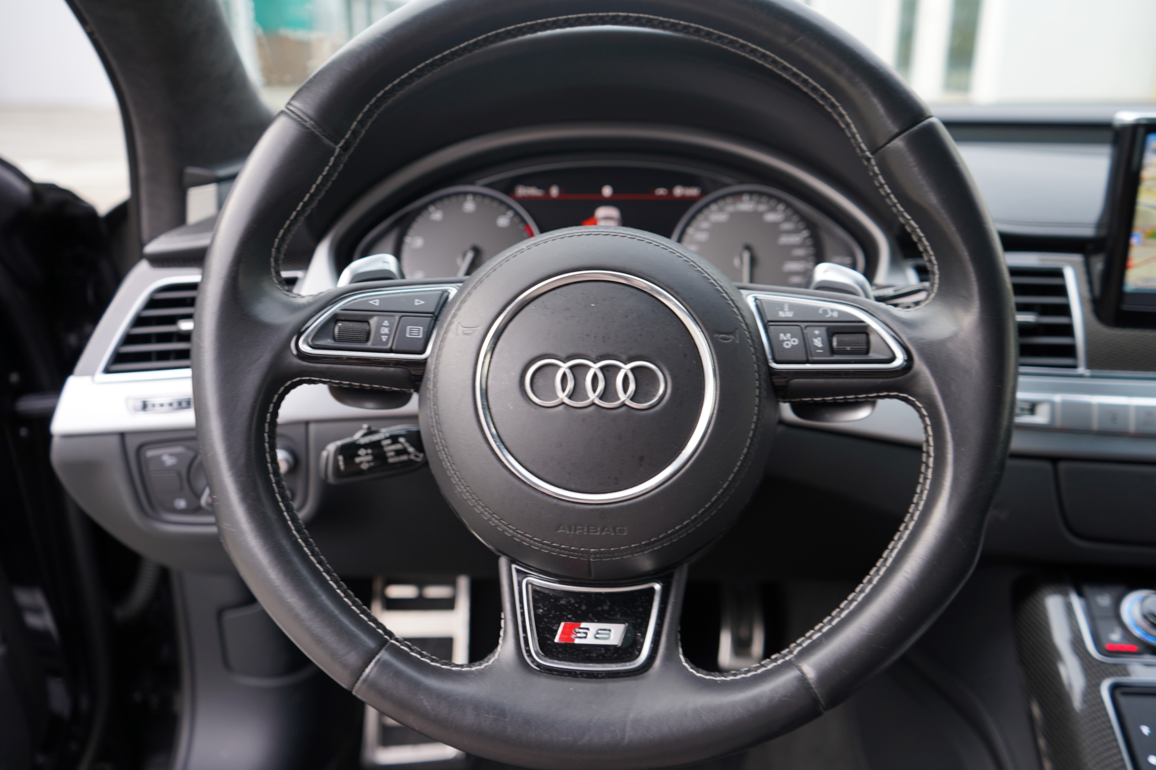 /worldwidemodernauto/2015-Audi-S8-4623803917928564.jpg