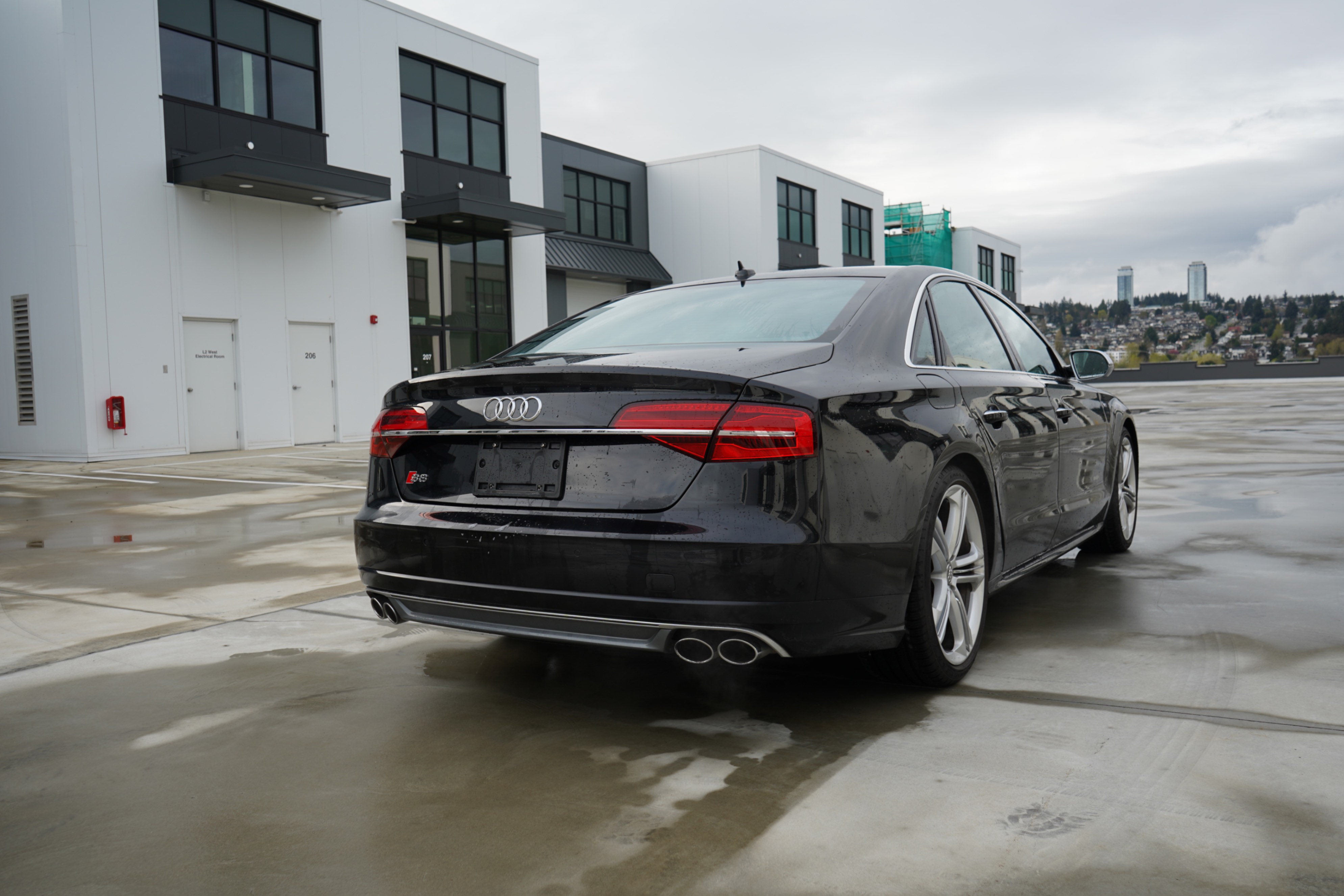 /worldwidemodernauto/2015-Audi-S8-7400975102296665.jpg