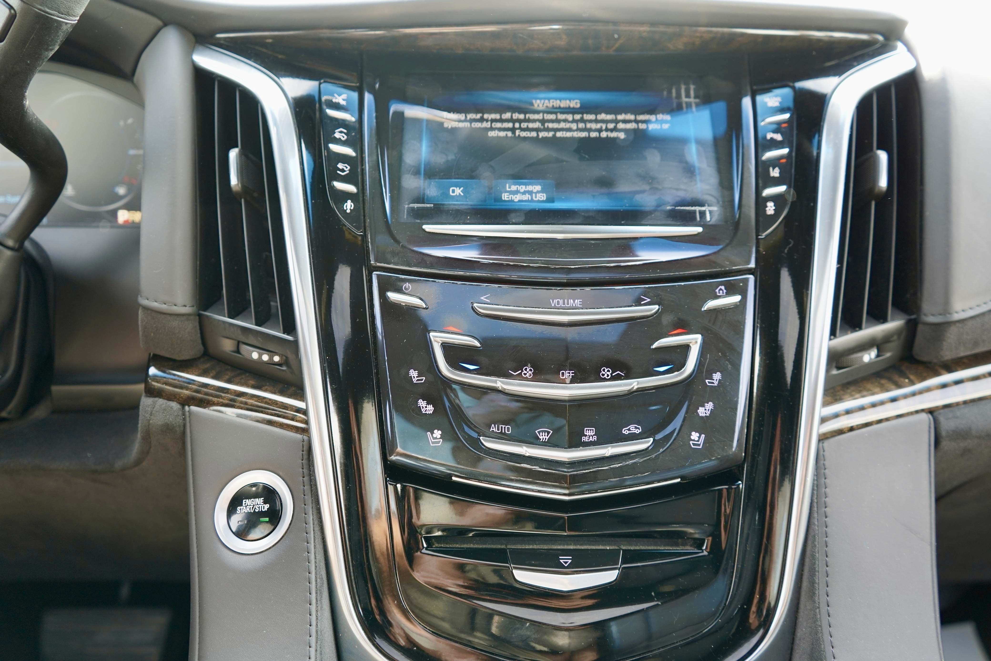 /worldwidemodernauto/2015-Cadillac-Escalade-5217152441876085.jpg