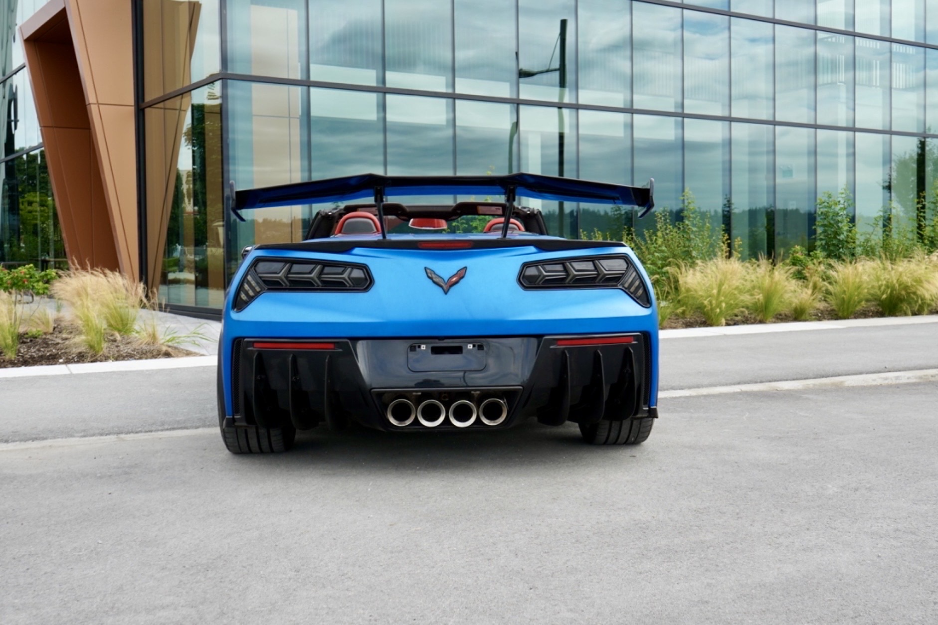 /worldwidemodernauto/2015-Chevrolet-Corvette-8456921058036297.jpg