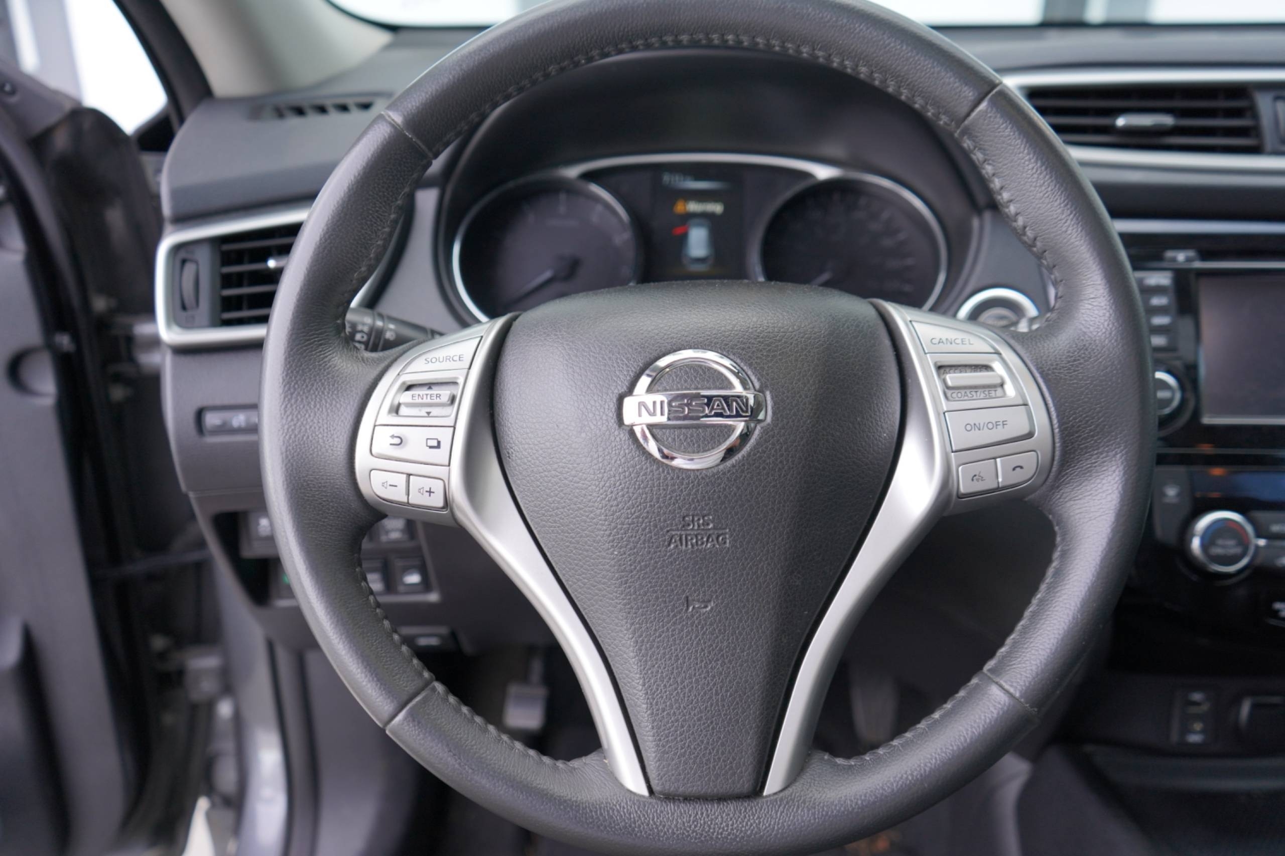 /worldwidemodernauto/2015-Nissan-Rogue-7798684390117214.jpg