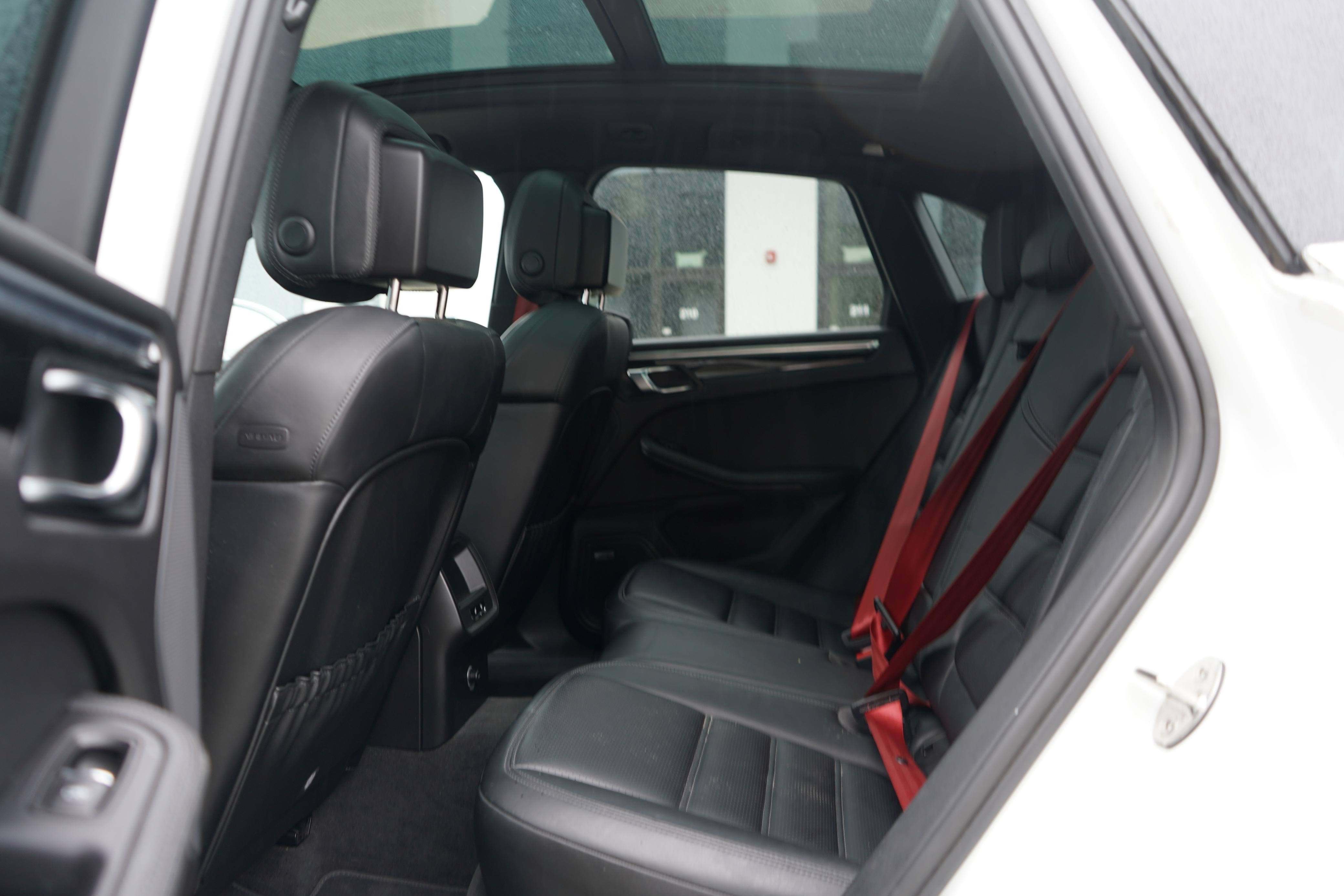 /worldwidemodernauto/2015-Porsche-Macan-6760571848367665.jpg