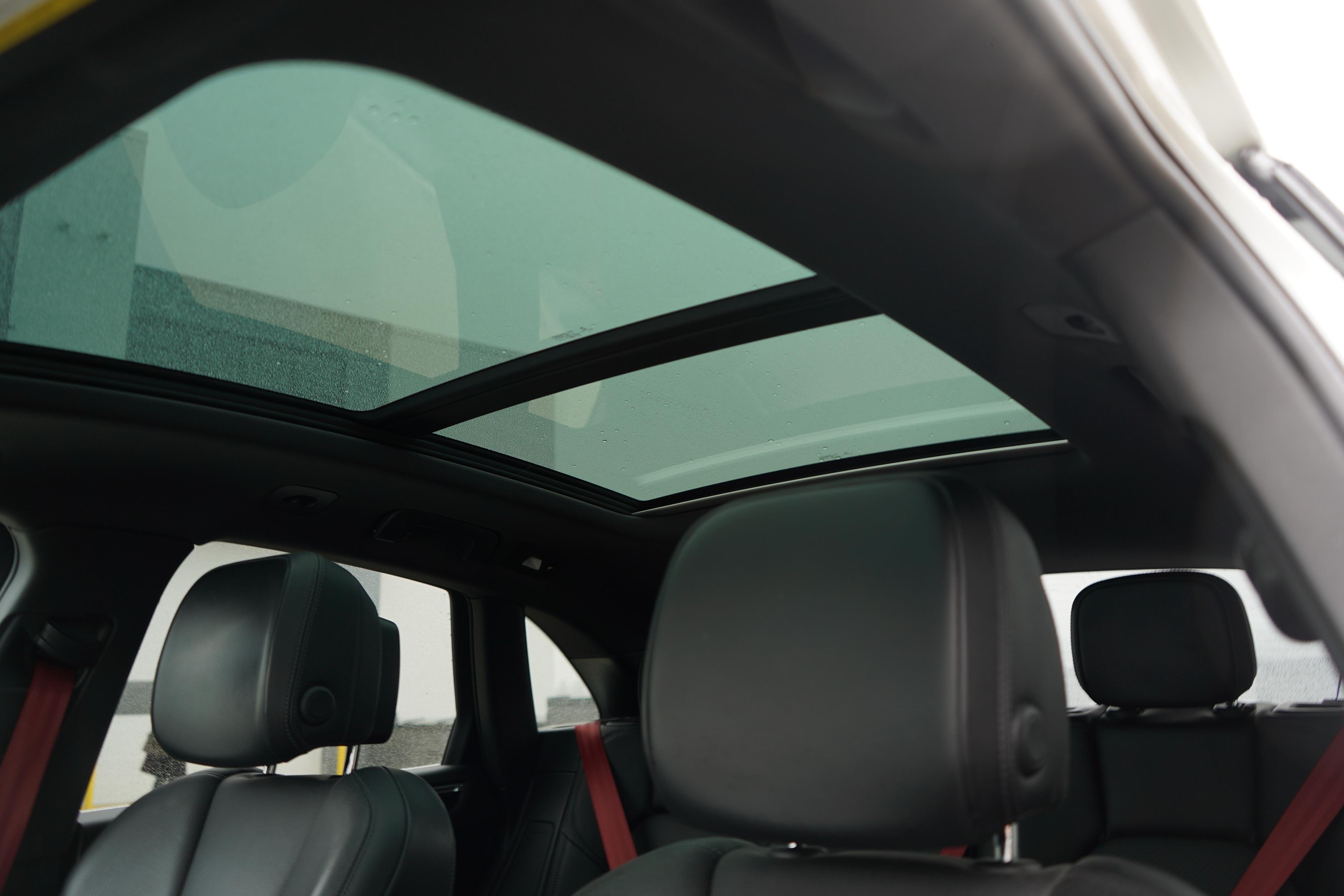 /worldwidemodernauto/2015-Porsche-Macan-7698143026976747.jpg