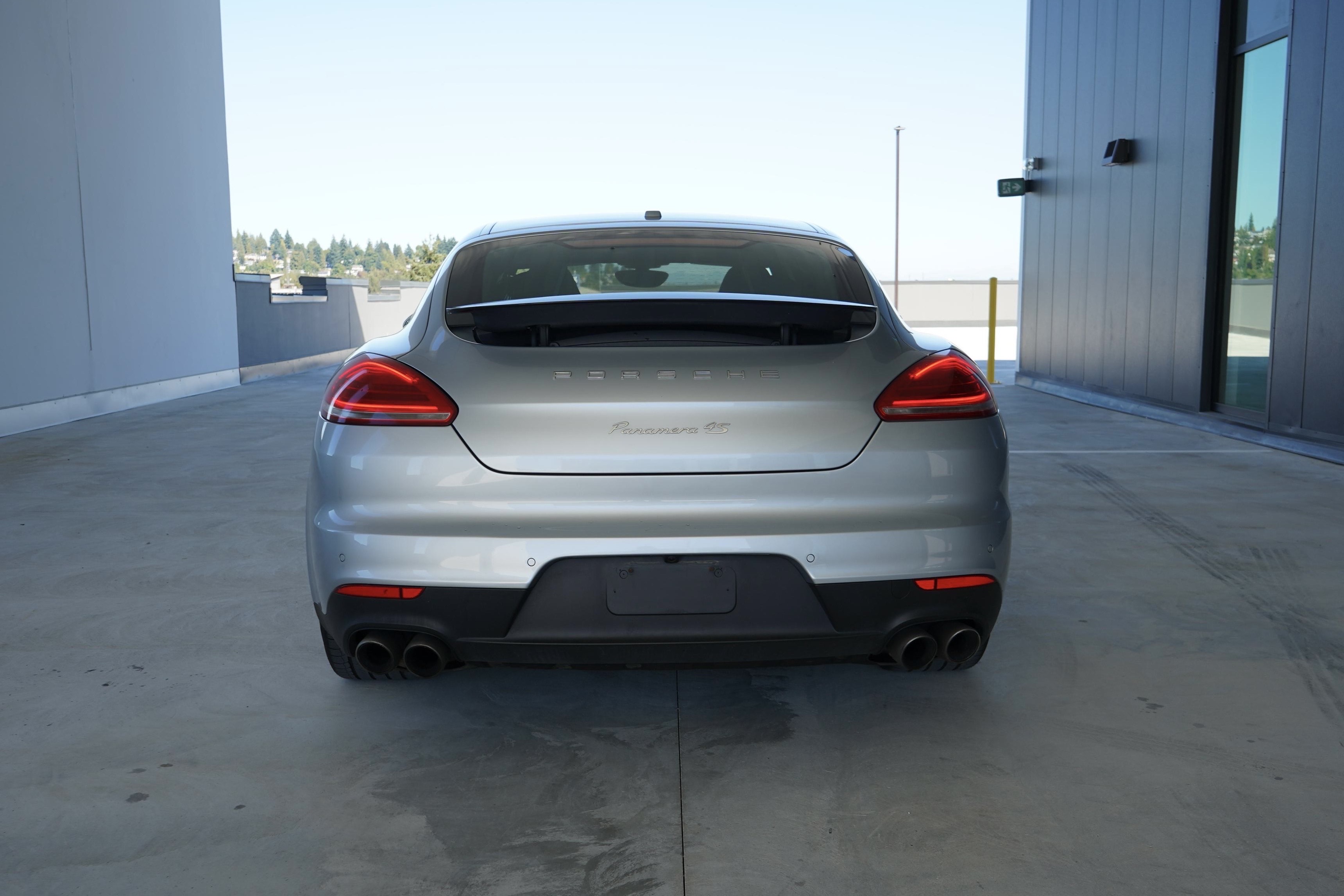 /worldwidemodernauto/2015-Porsche-Panamera-46680883464761136.jpg