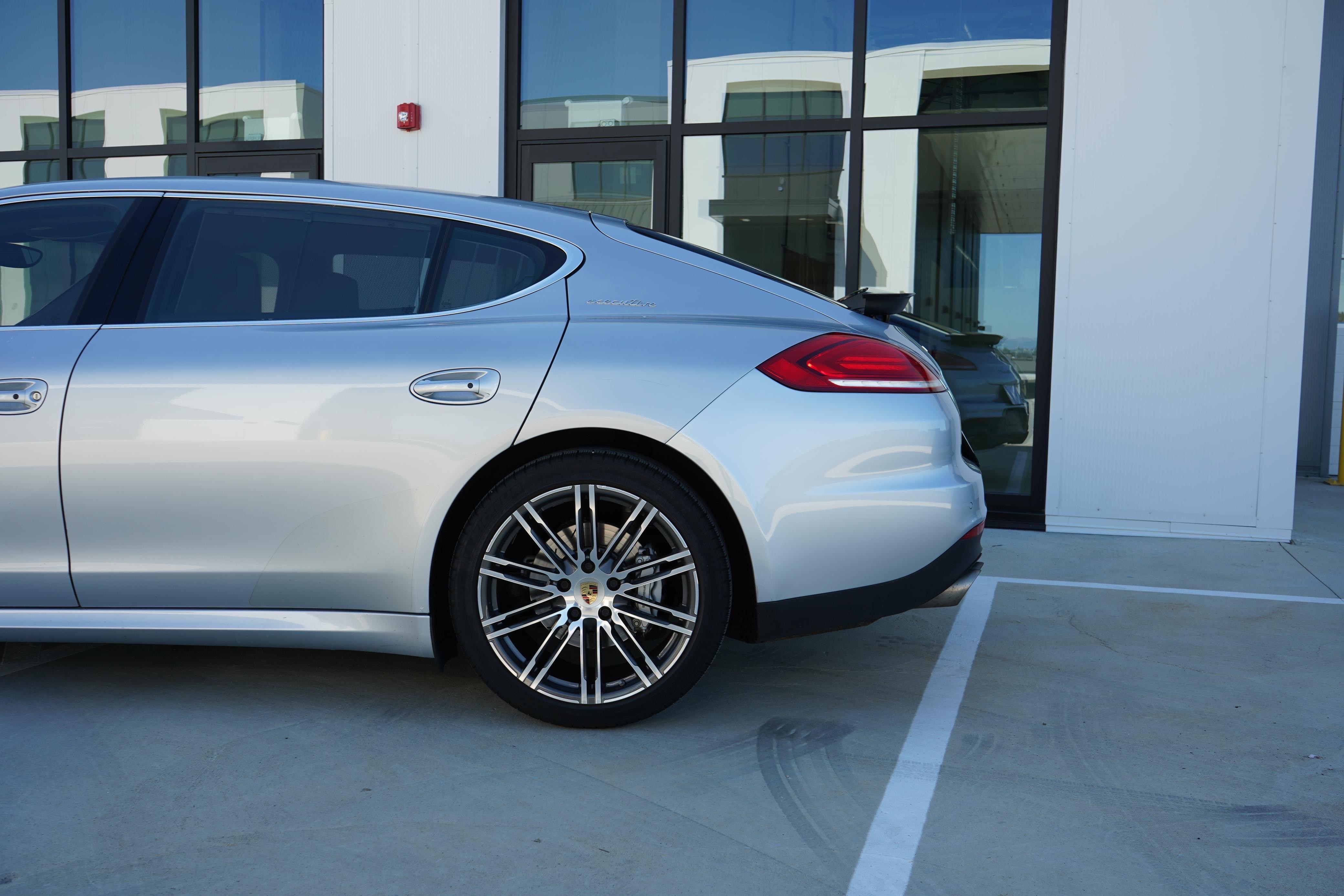 /worldwidemodernauto/2015-Porsche-Panamera-9110306754683779.jpg