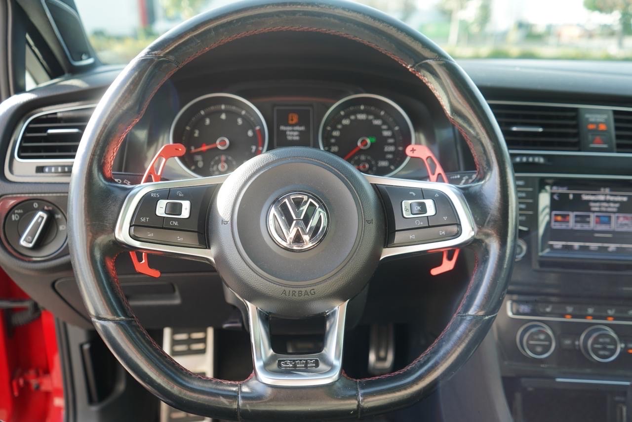 /worldwidemodernauto/2015-Volkswagen-GolfGTI-7817669634449362.jpg