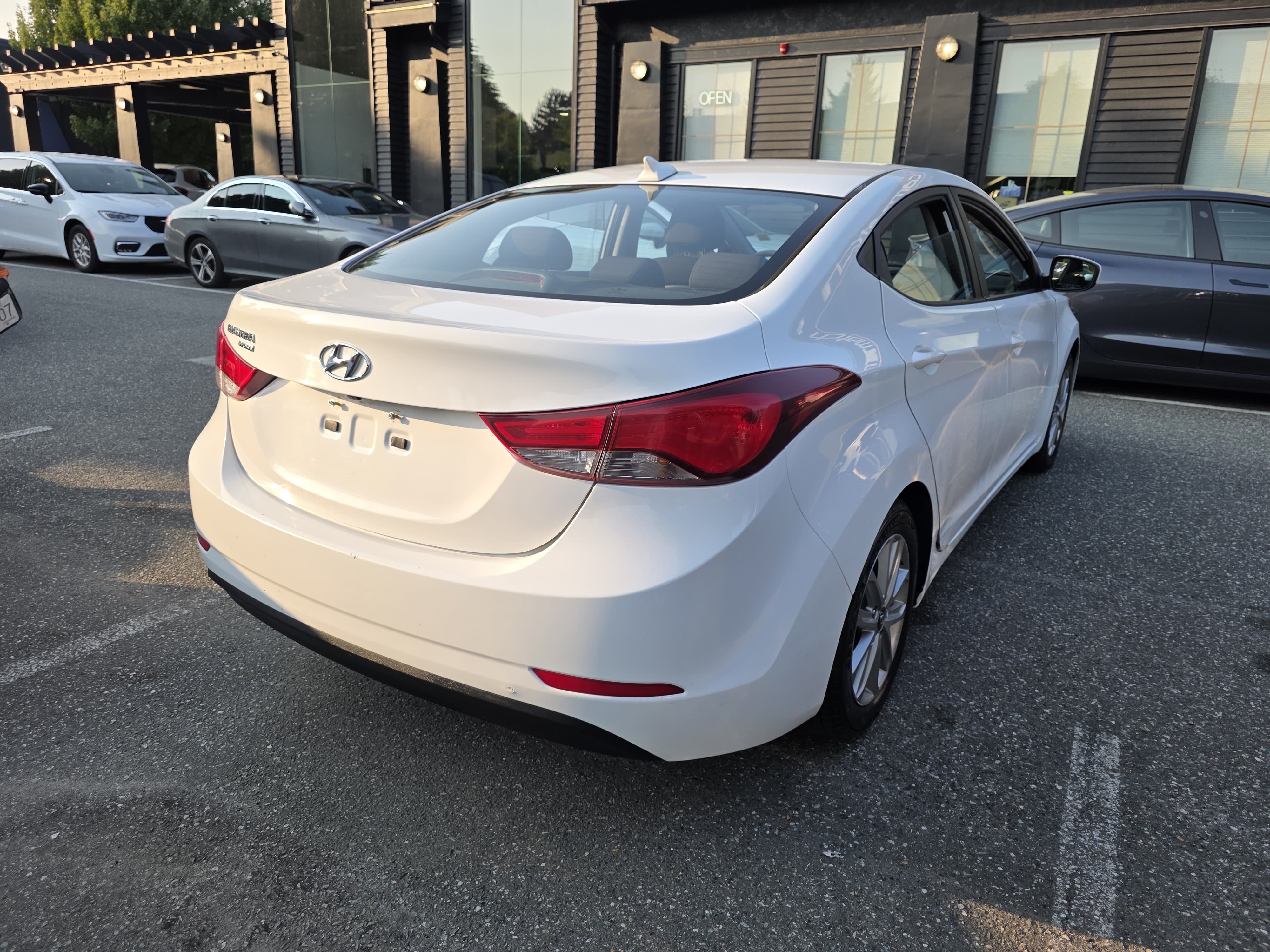 /worldwidemodernauto/2016-Hyundai-Elantra-09645728925948771.jpg
