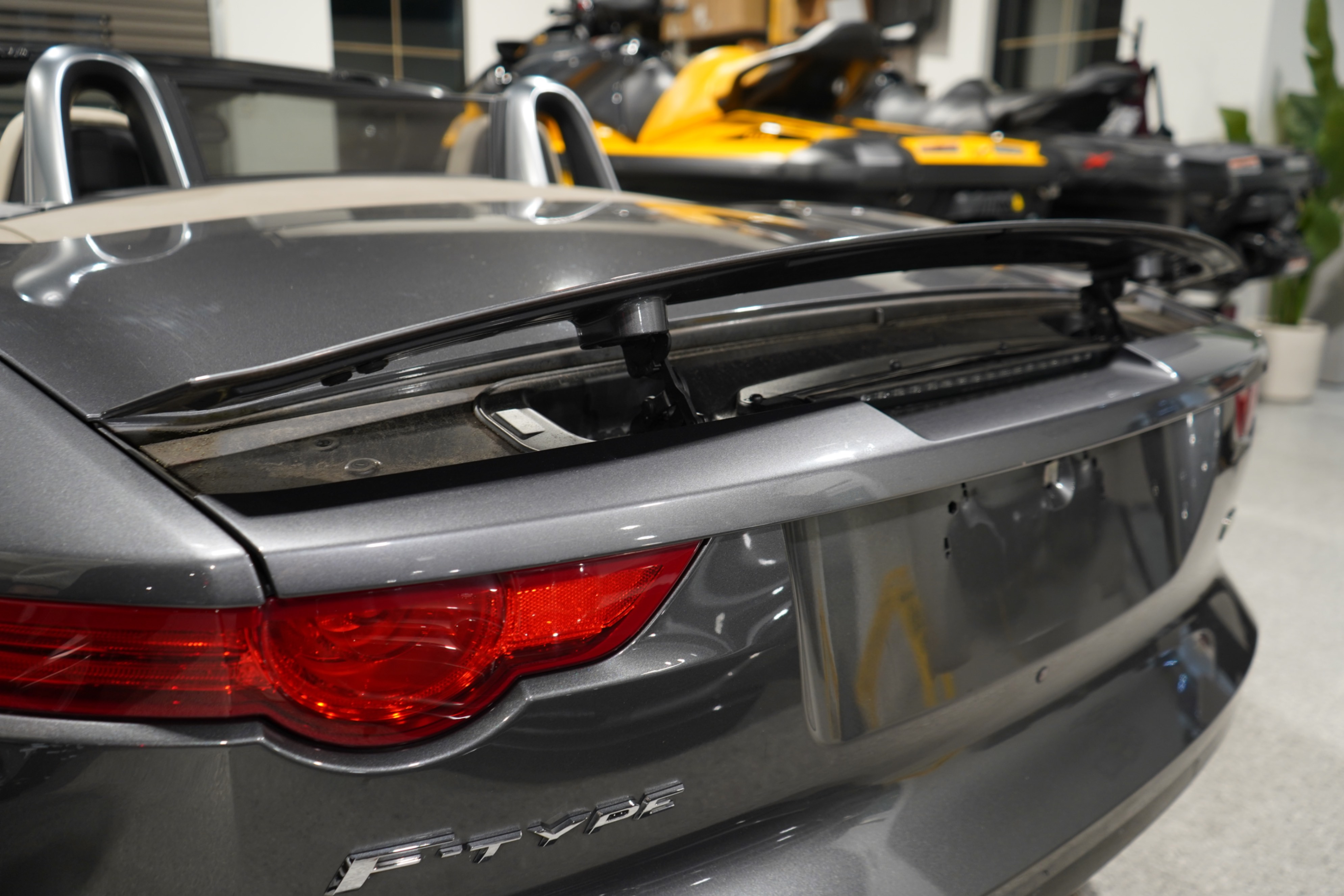 /worldwidemodernauto/2016-Jaguar-F-TYPE-652250346509849.jpg