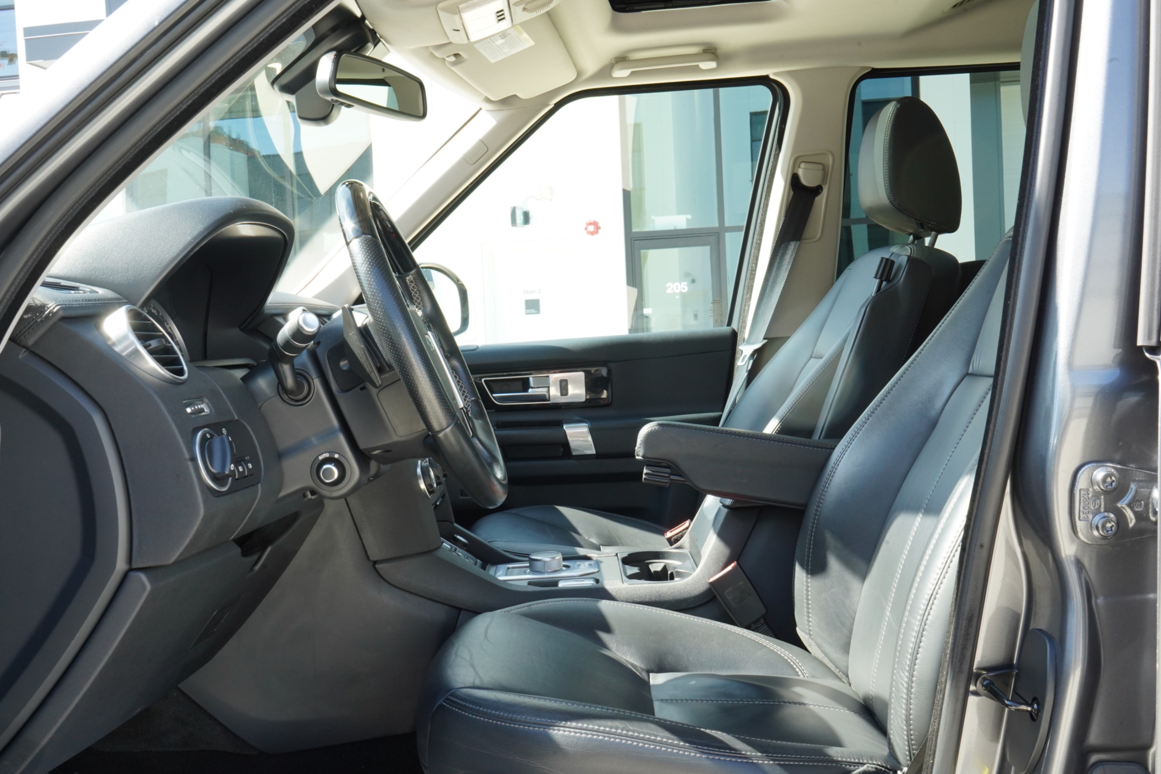 /worldwidemodernauto/2016-LandRover-LR4-4619523948123143.jpg