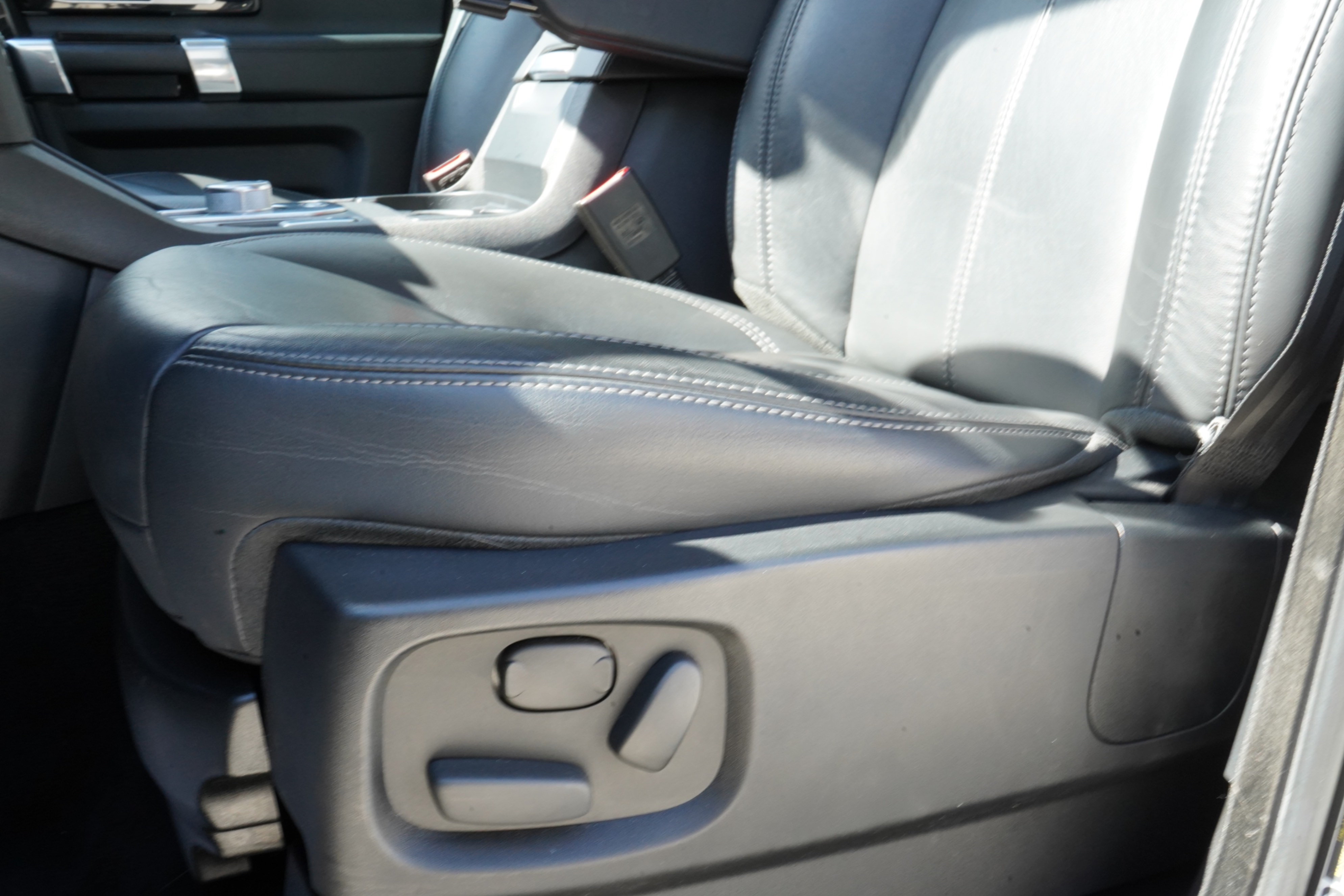 /worldwidemodernauto/2016-LandRover-LR4-9611358128872196.jpg