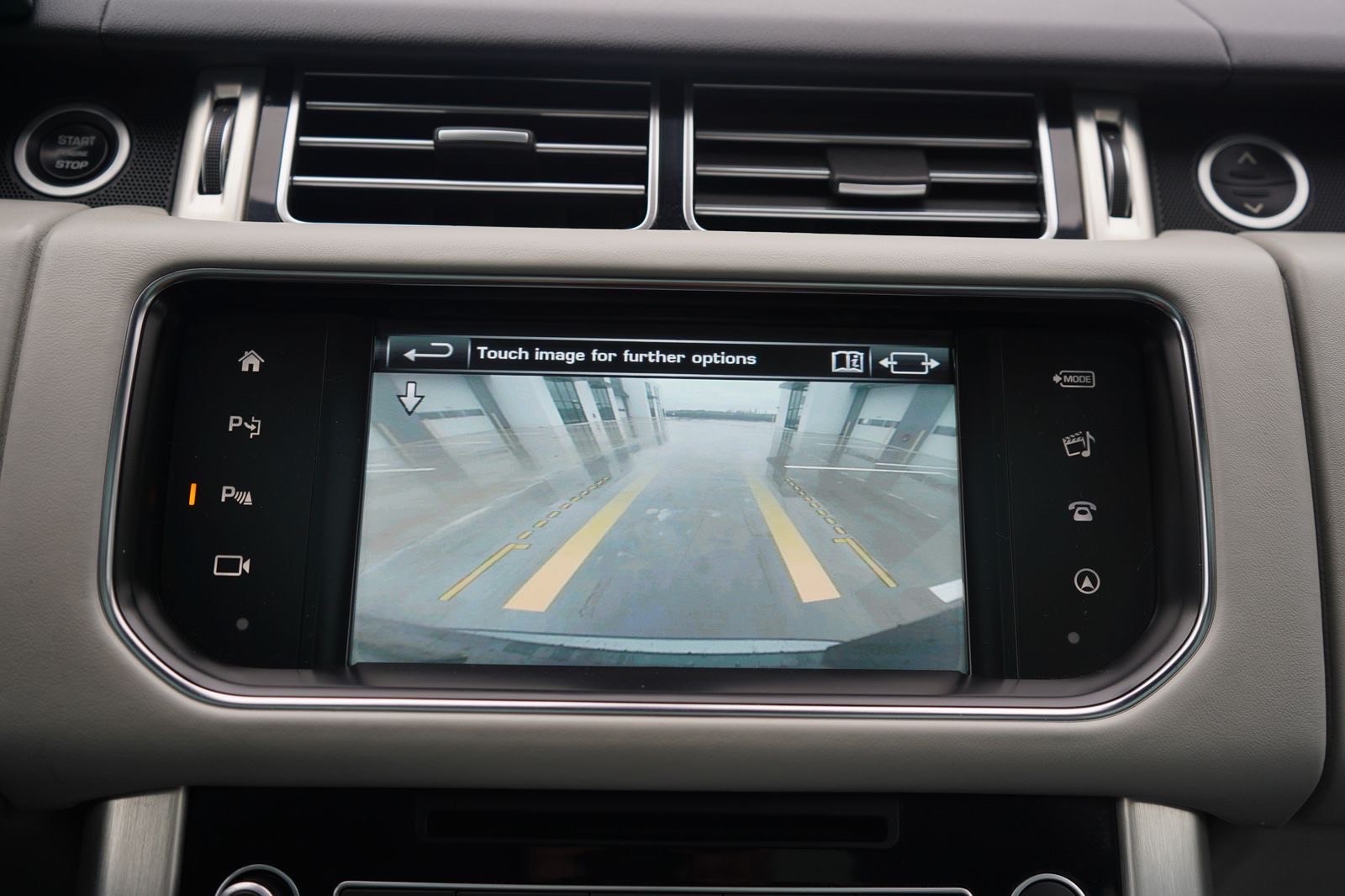 /worldwidemodernauto/2016-LandRover-RangeRover-4689789690508044.jpg