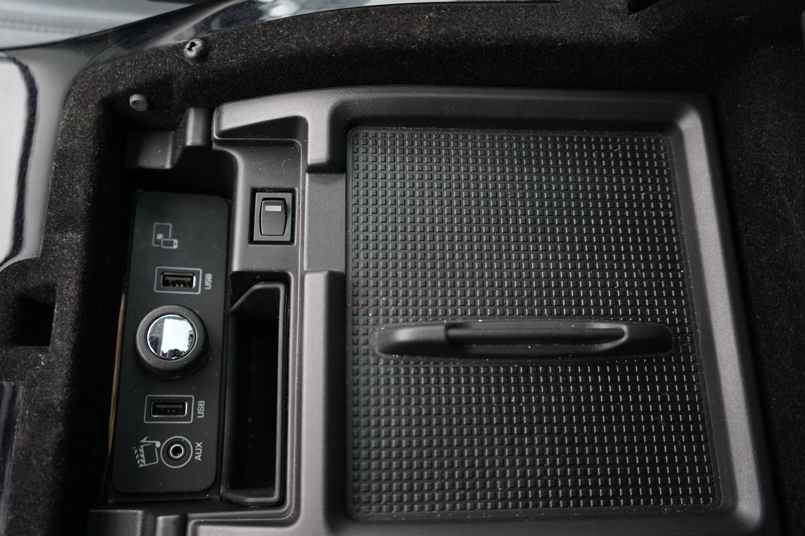 /worldwidemodernauto/2016-LandRover-RangeRover-4866086531068359.jpg