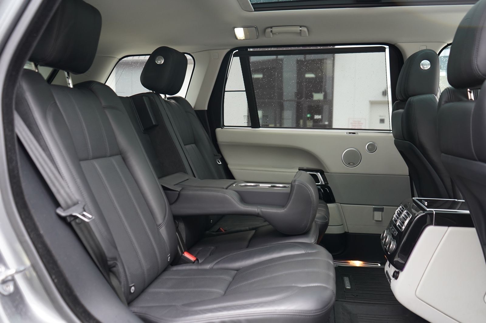 /worldwidemodernauto/2016-LandRover-RangeRover-7218588731880495.jpg