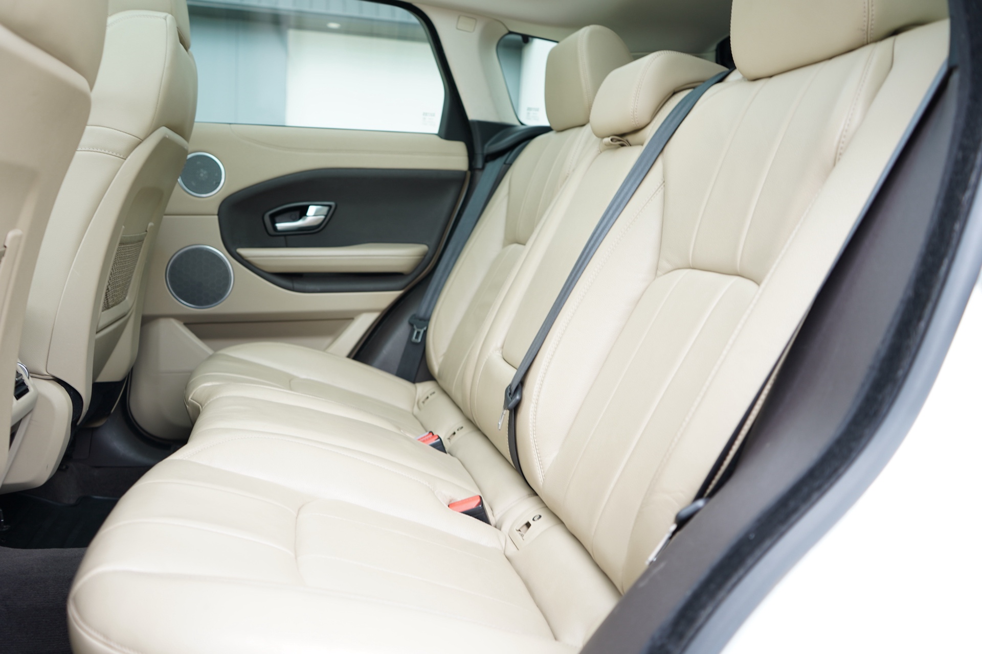 /worldwidemodernauto/2016-LandRover-RangeRover-8637436235899925.jpg