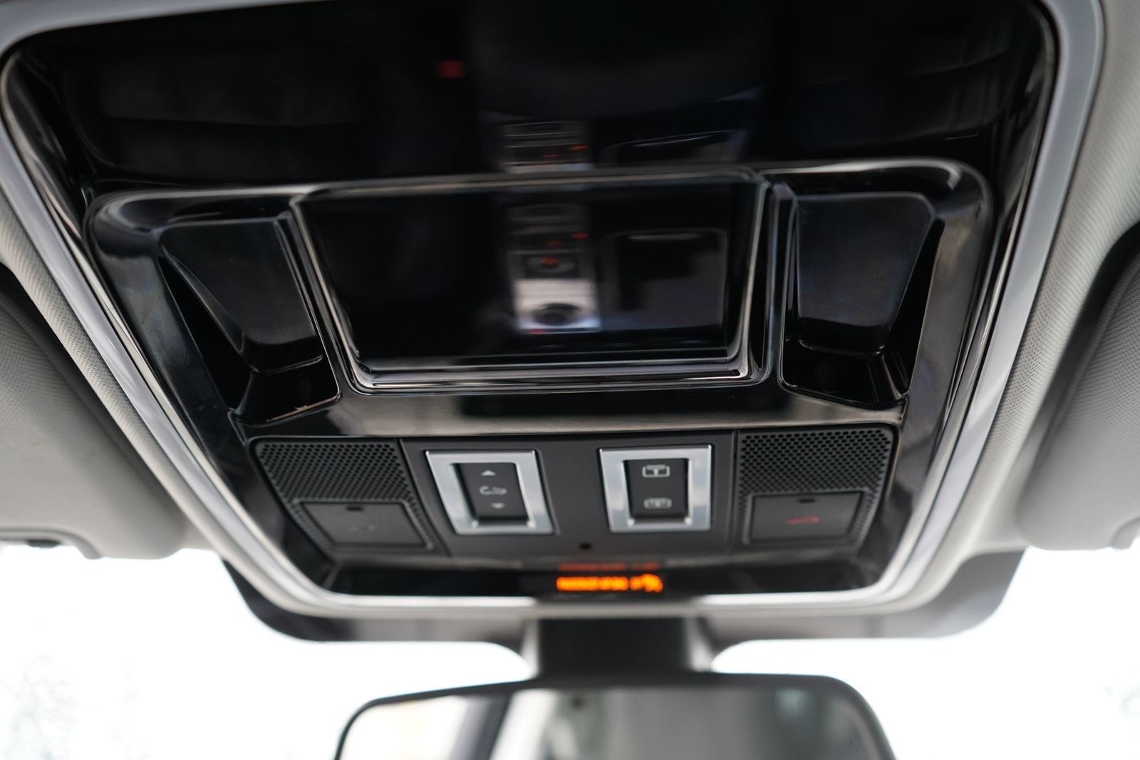 /worldwidemodernauto/2016-LandRover-RangeRover-8654903695113103.jpg