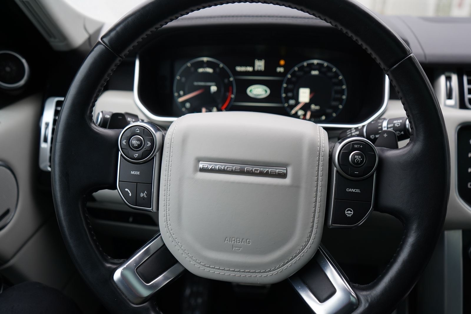 /worldwidemodernauto/2016-LandRover-RangeRover-927522212473167.jpg