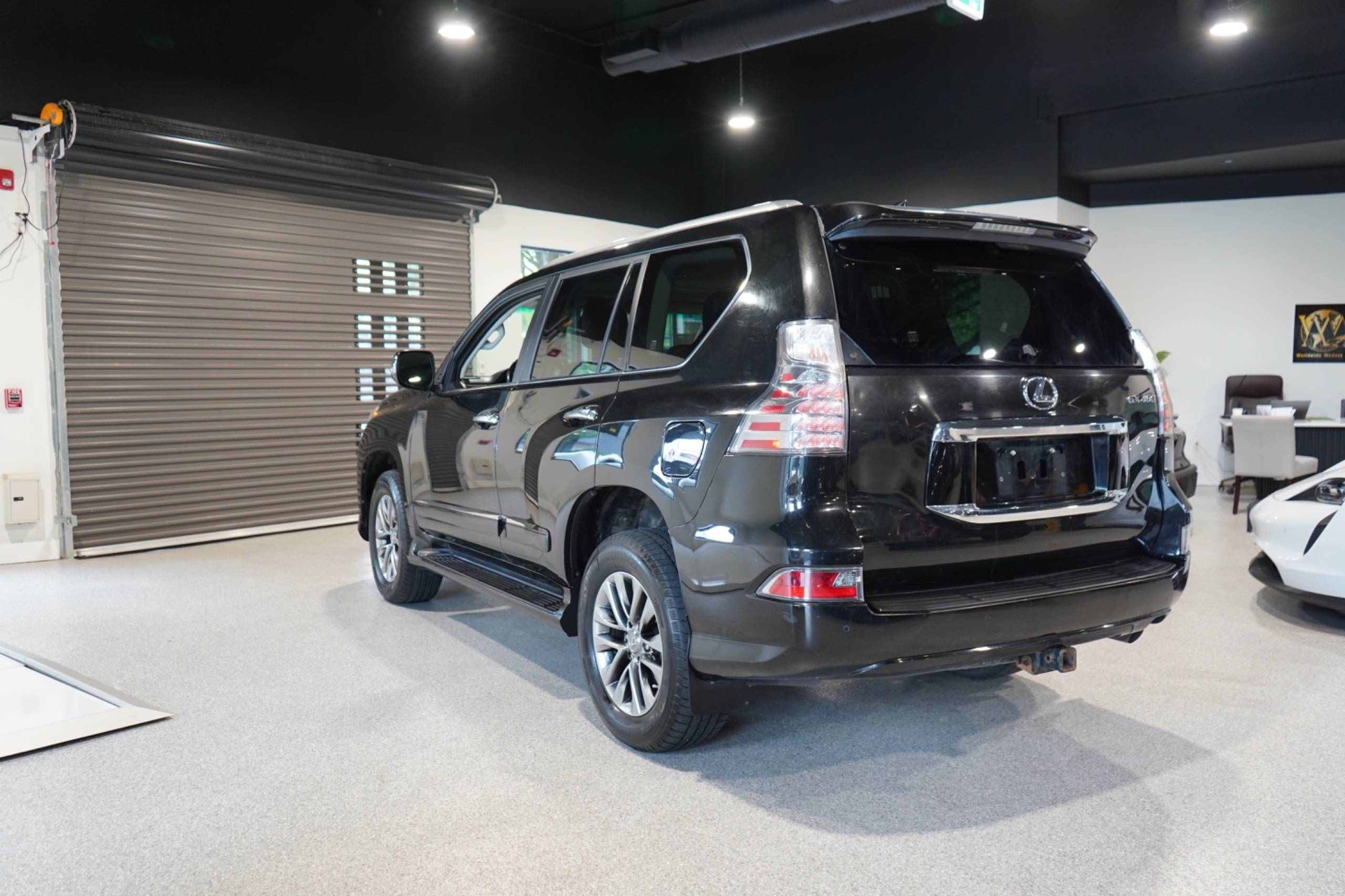 /worldwidemodernauto/2016-Lexus-GX460-1285923237121782.jpg