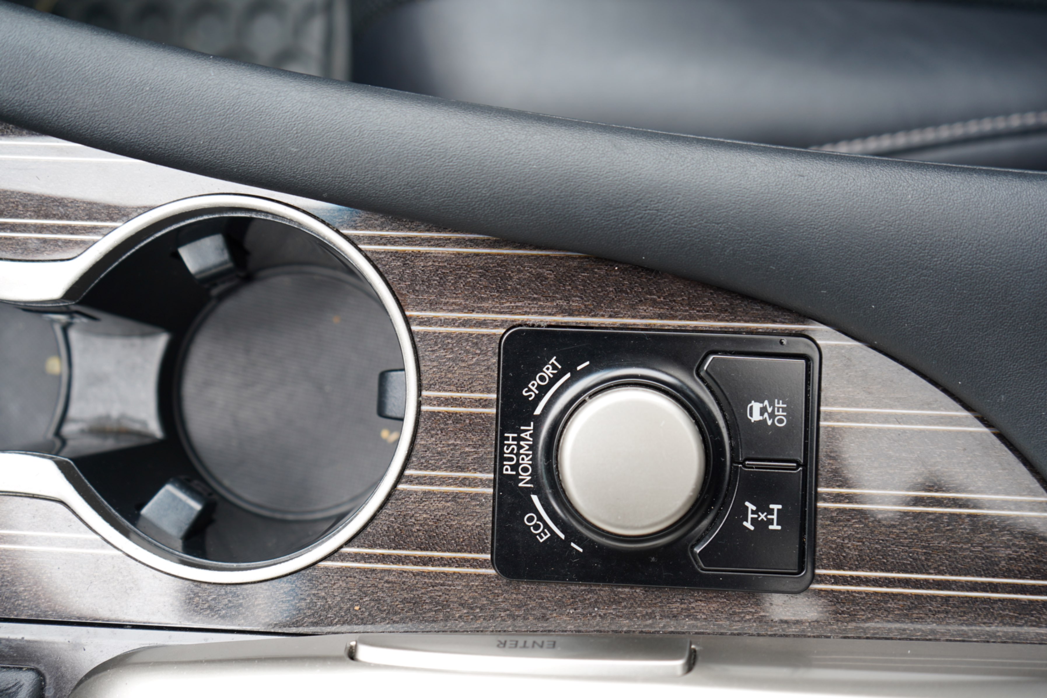/worldwidemodernauto/2016-Lexus-RX-9667627365081028.jpg