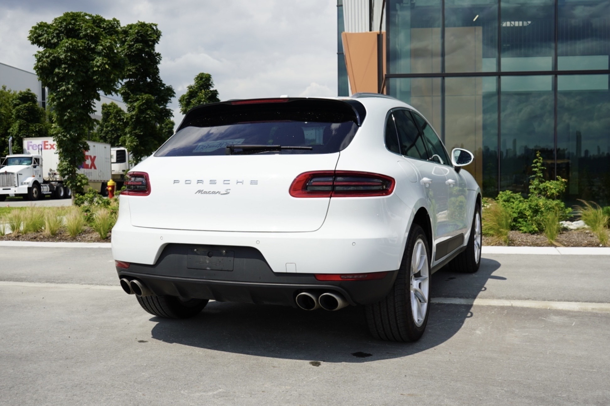 /worldwidemodernauto/2016-Porsche-Macan-9620786001615065.jpg