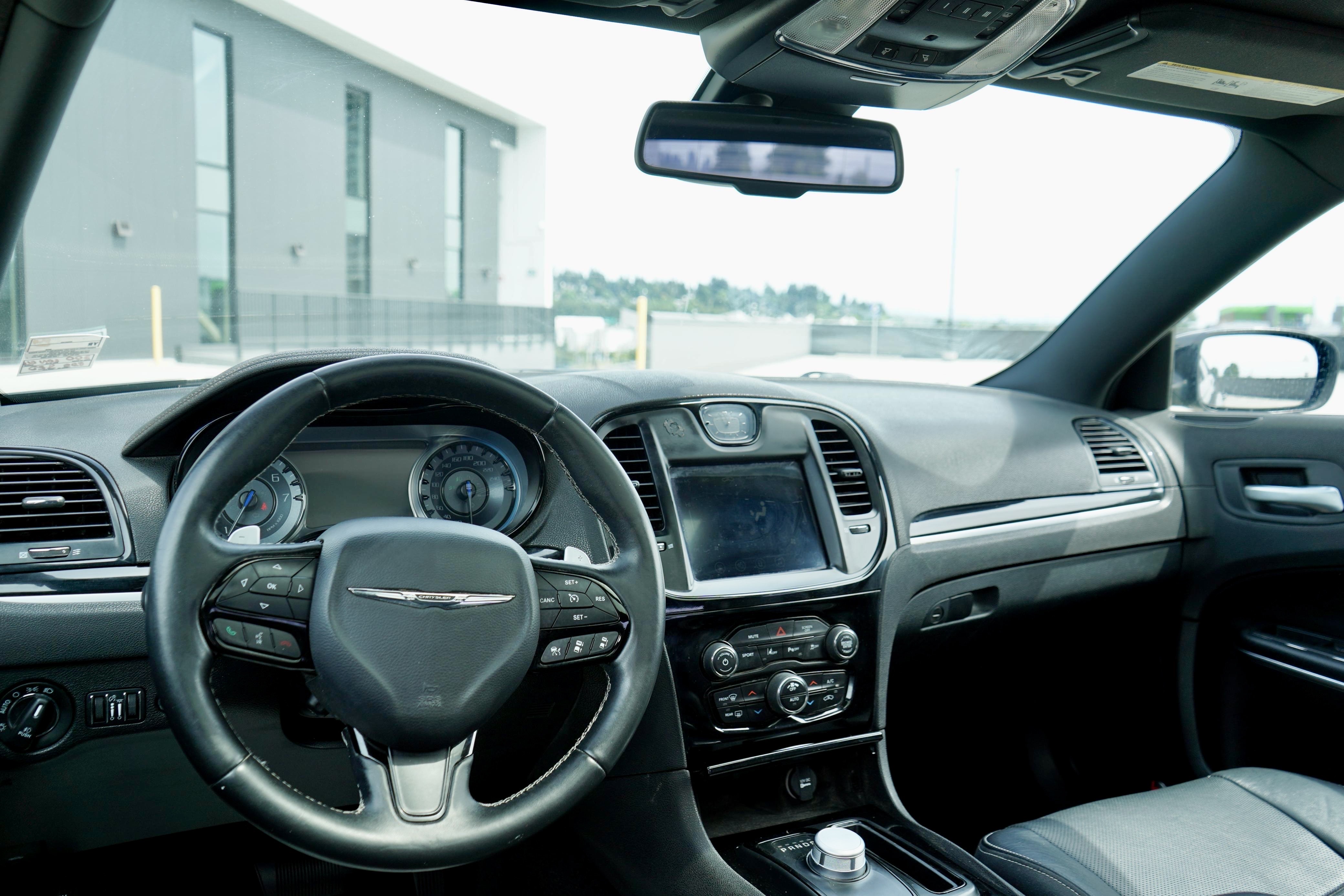/worldwidemodernauto/2017-Chrysler-300-581925863185986.jpg