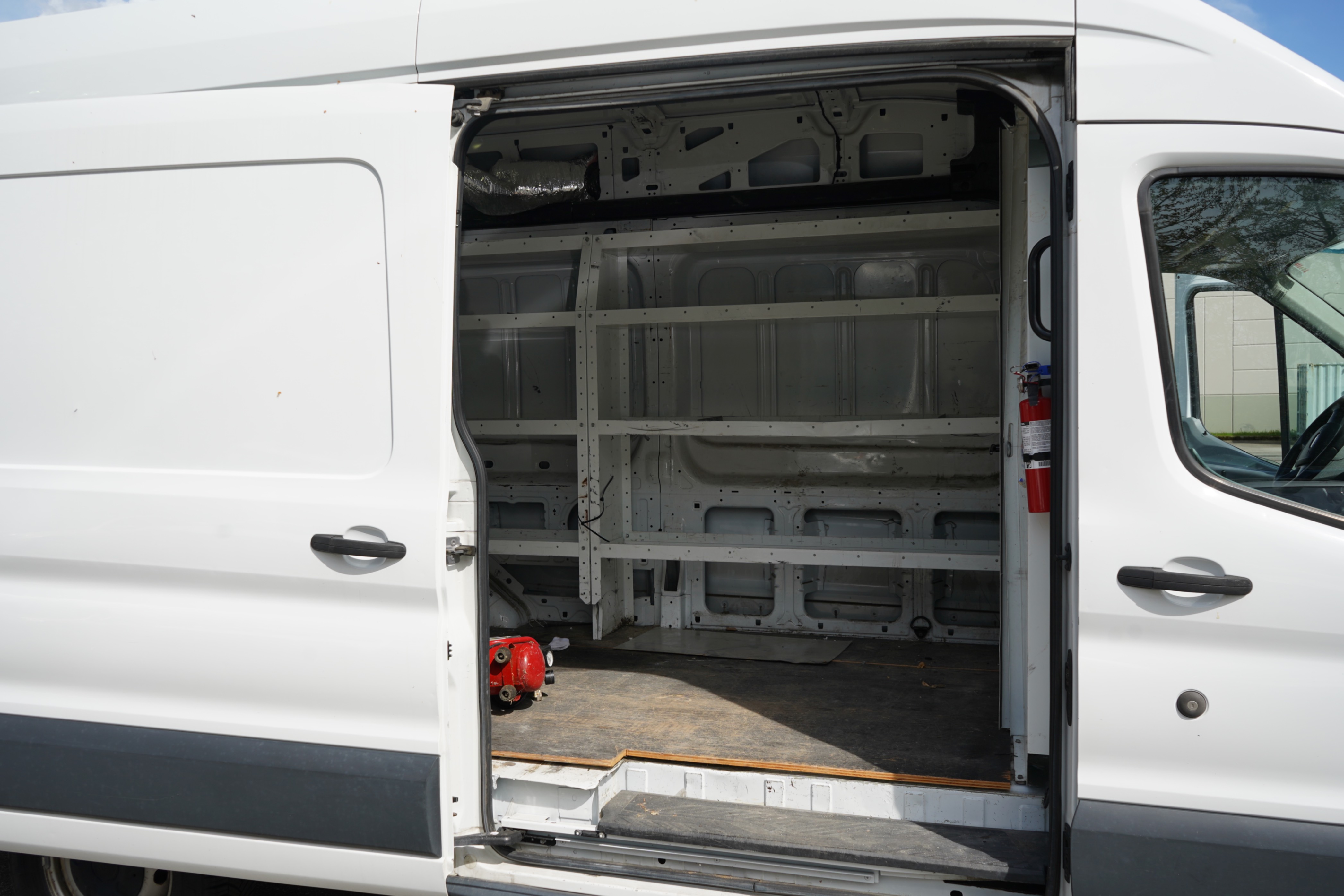 /worldwidemodernauto/2017-Ford-Transit-6659981934978516.jpg