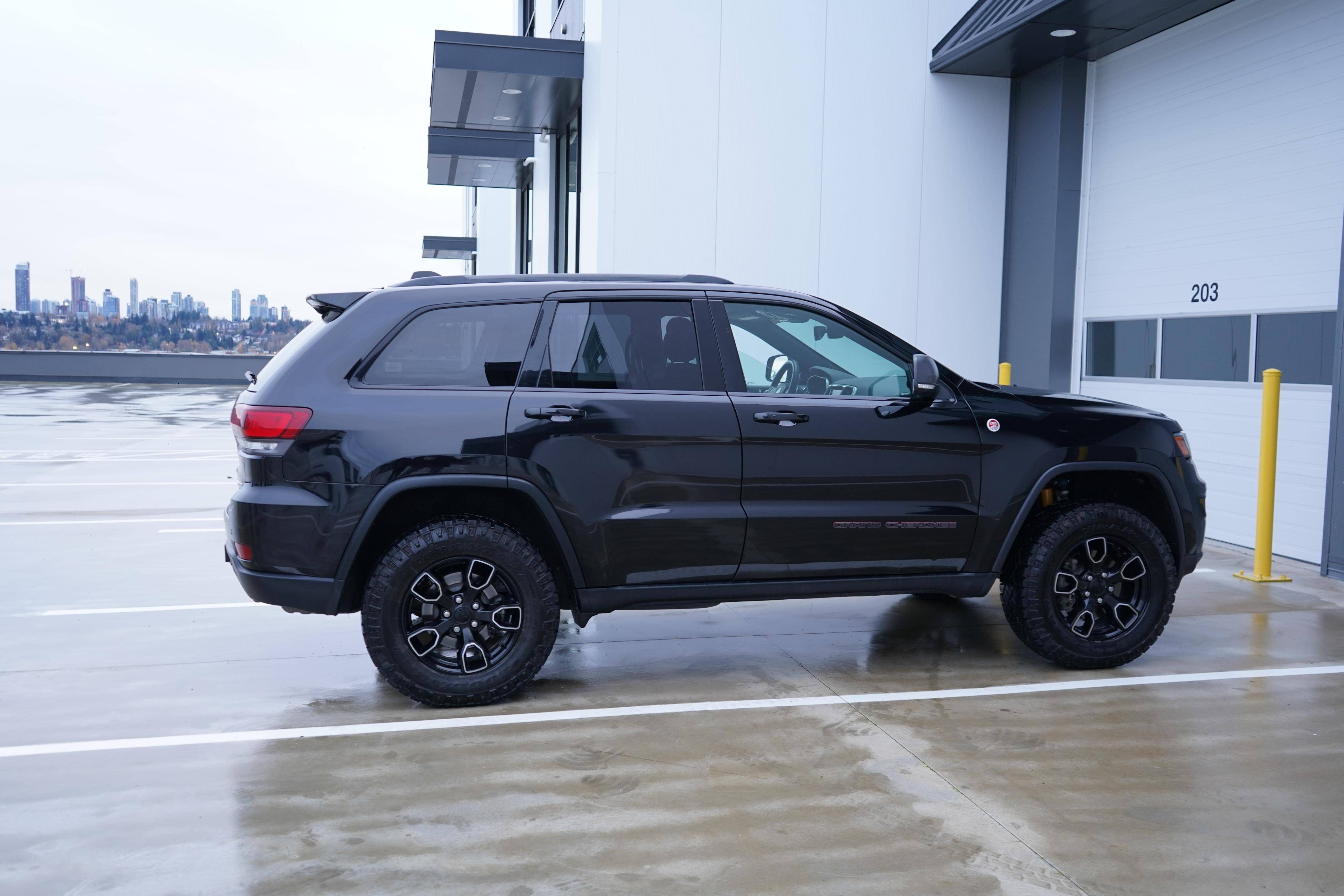 /worldwidemodernauto/2017-Jeep-GrandCherokee-5674067416264155.jpg