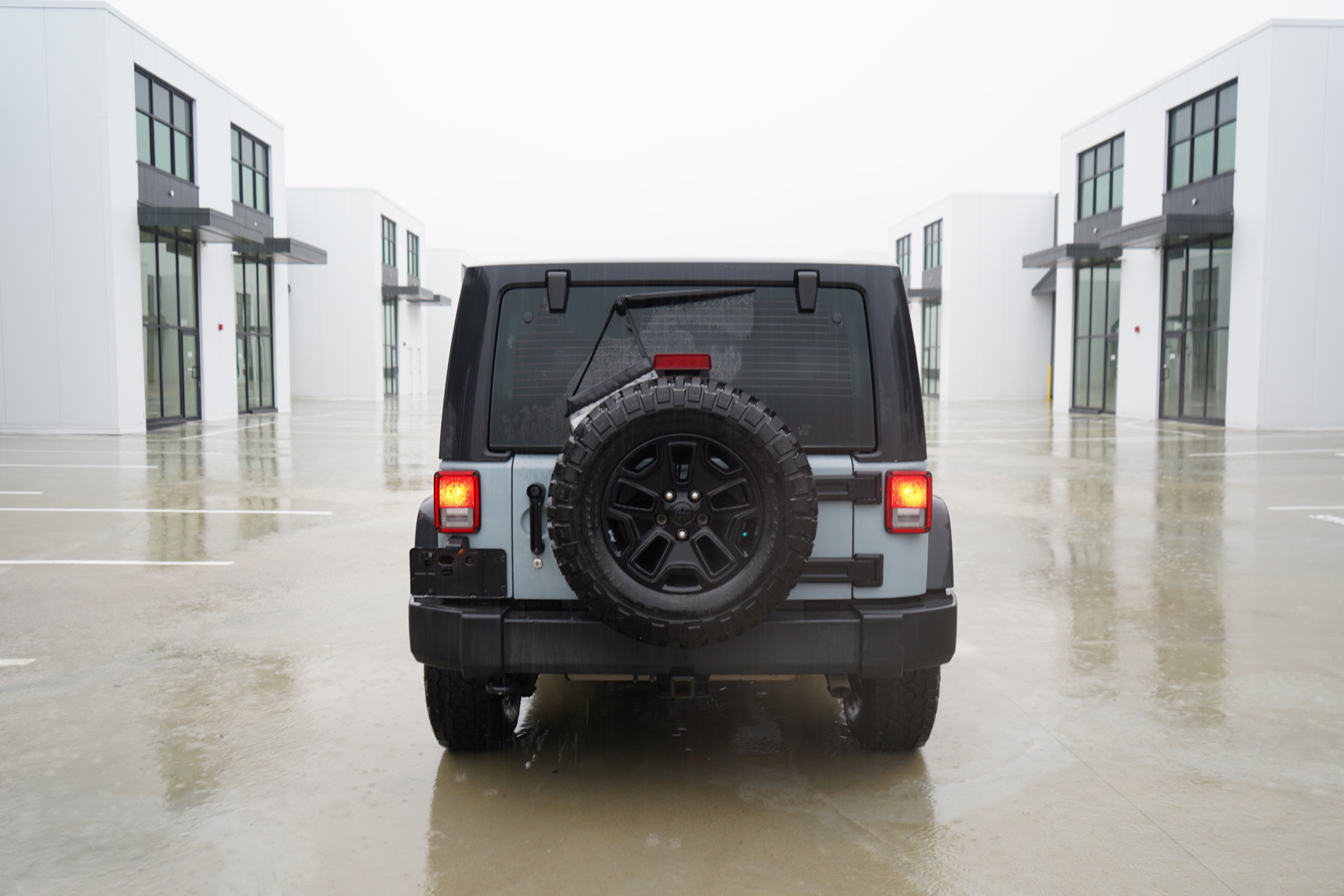 /worldwidemodernauto/2017-Jeep-Wrangler-266316617228878.jpg