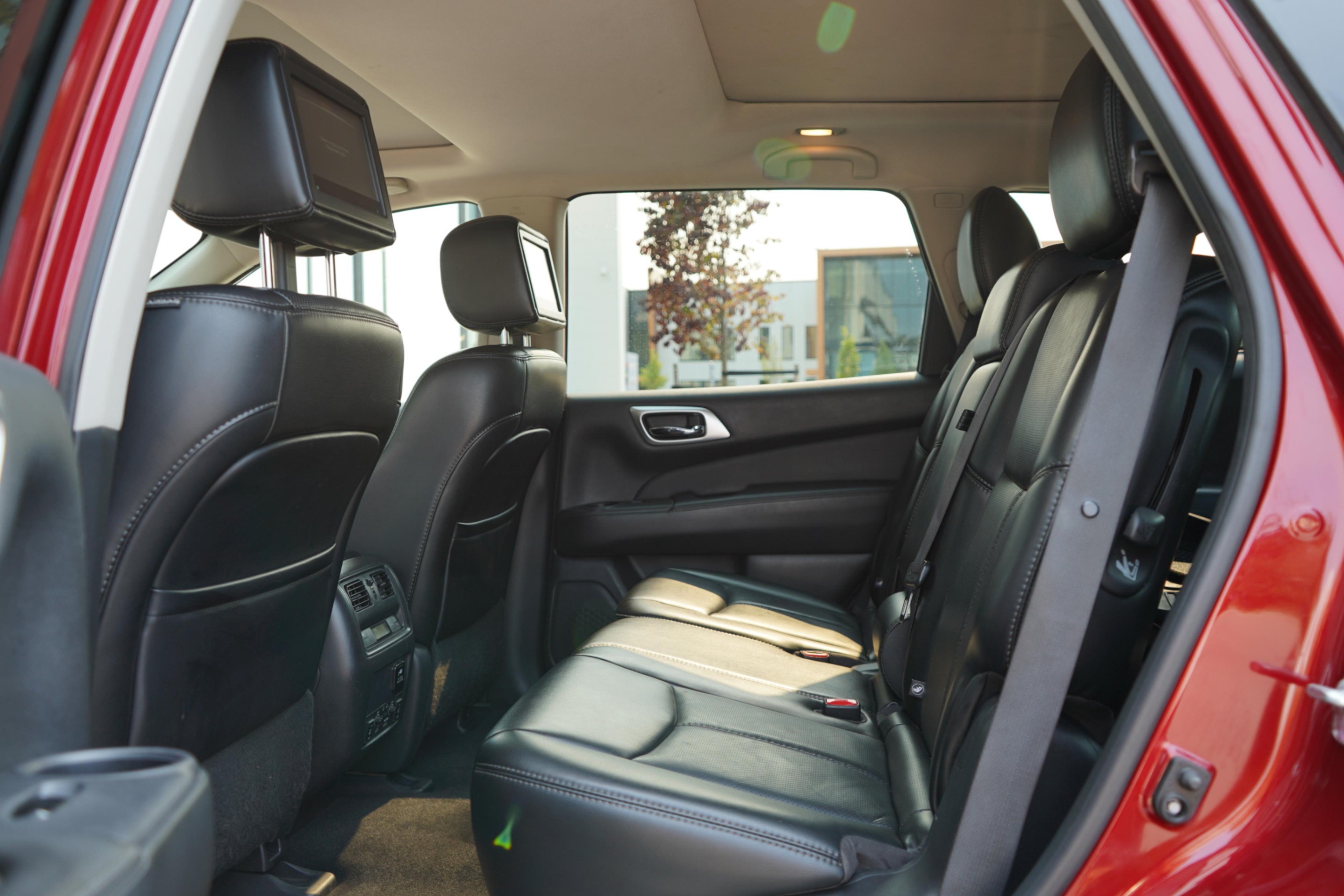 /worldwidemodernauto/2017-Nissan-Pathfinder-25037783269927605.jpg