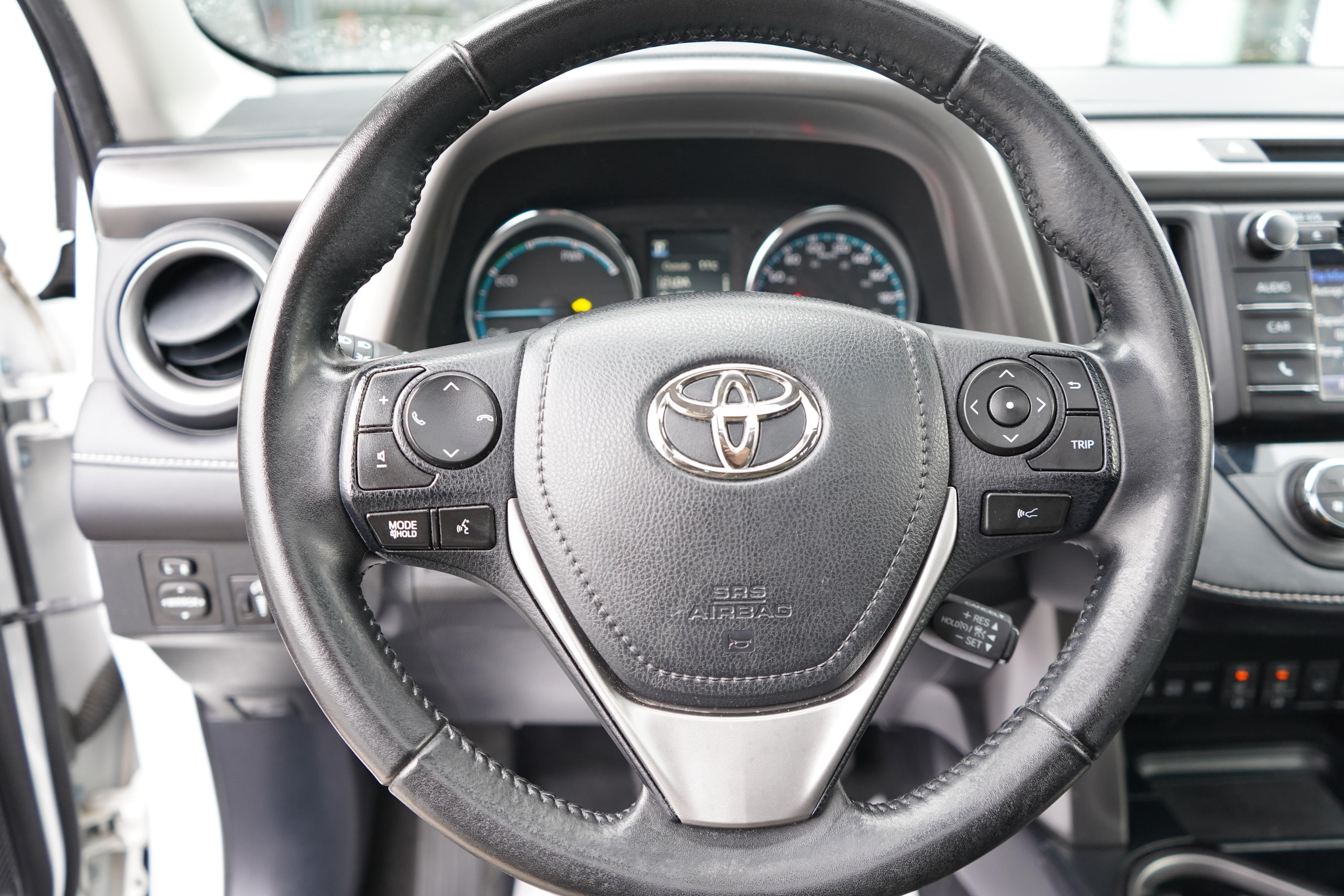 /worldwidemodernauto/2017-Toyota-RAV4-0781185378146878.jpg