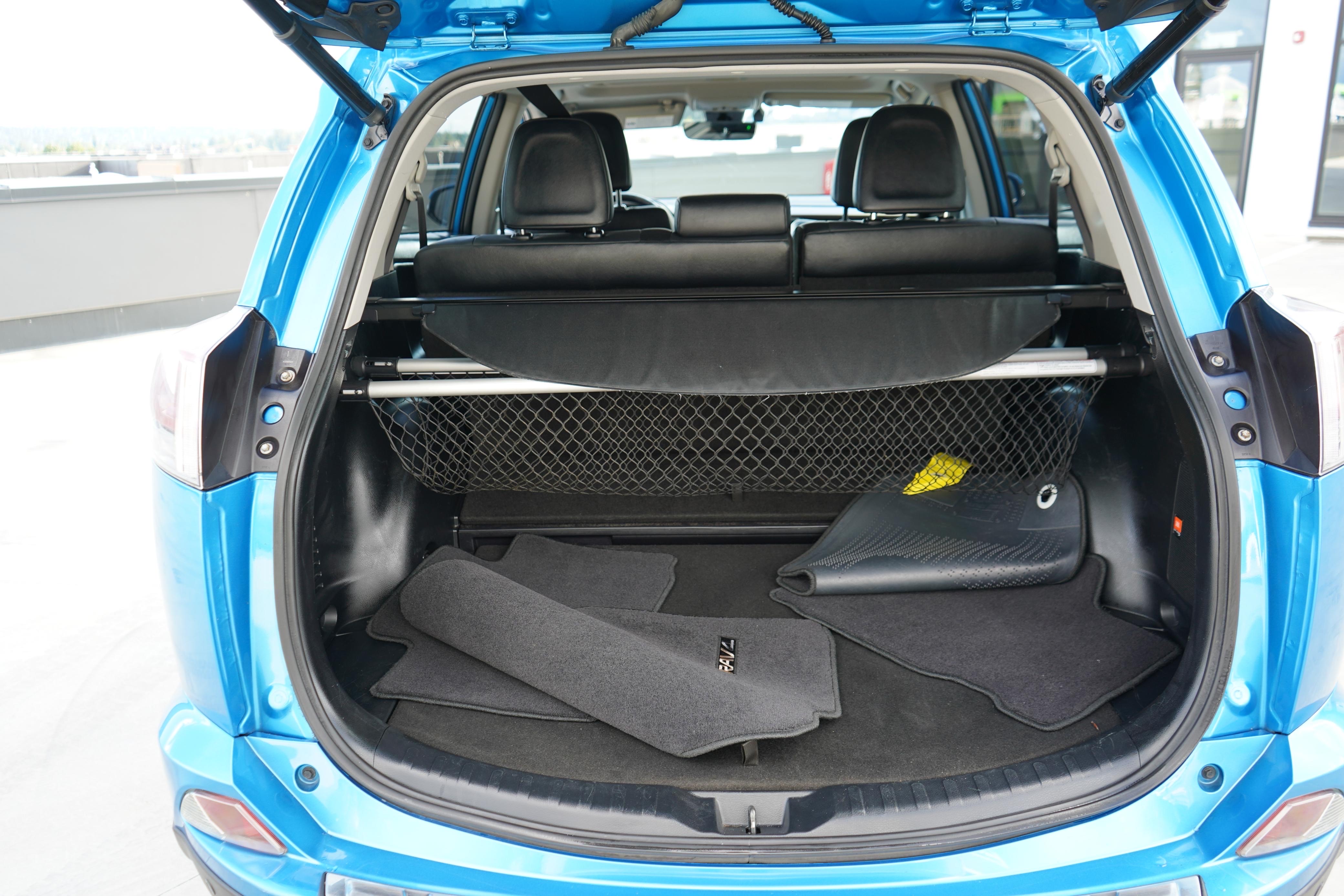 /worldwidemodernauto/2017-Toyota-RAV4-10404971836457344.jpg