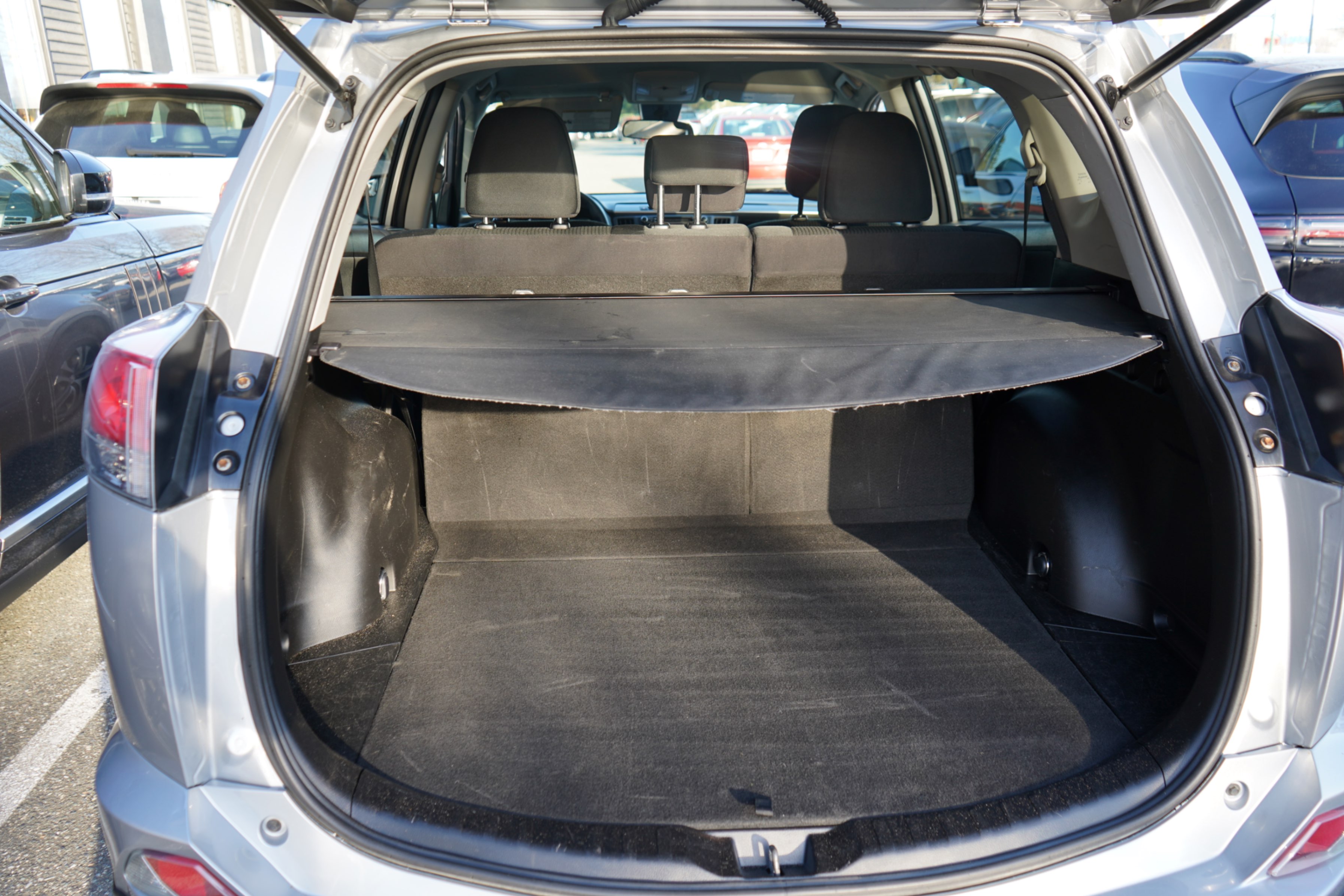 /worldwidemodernauto/2017-Toyota-RAV4-3797359798069042.jpg
