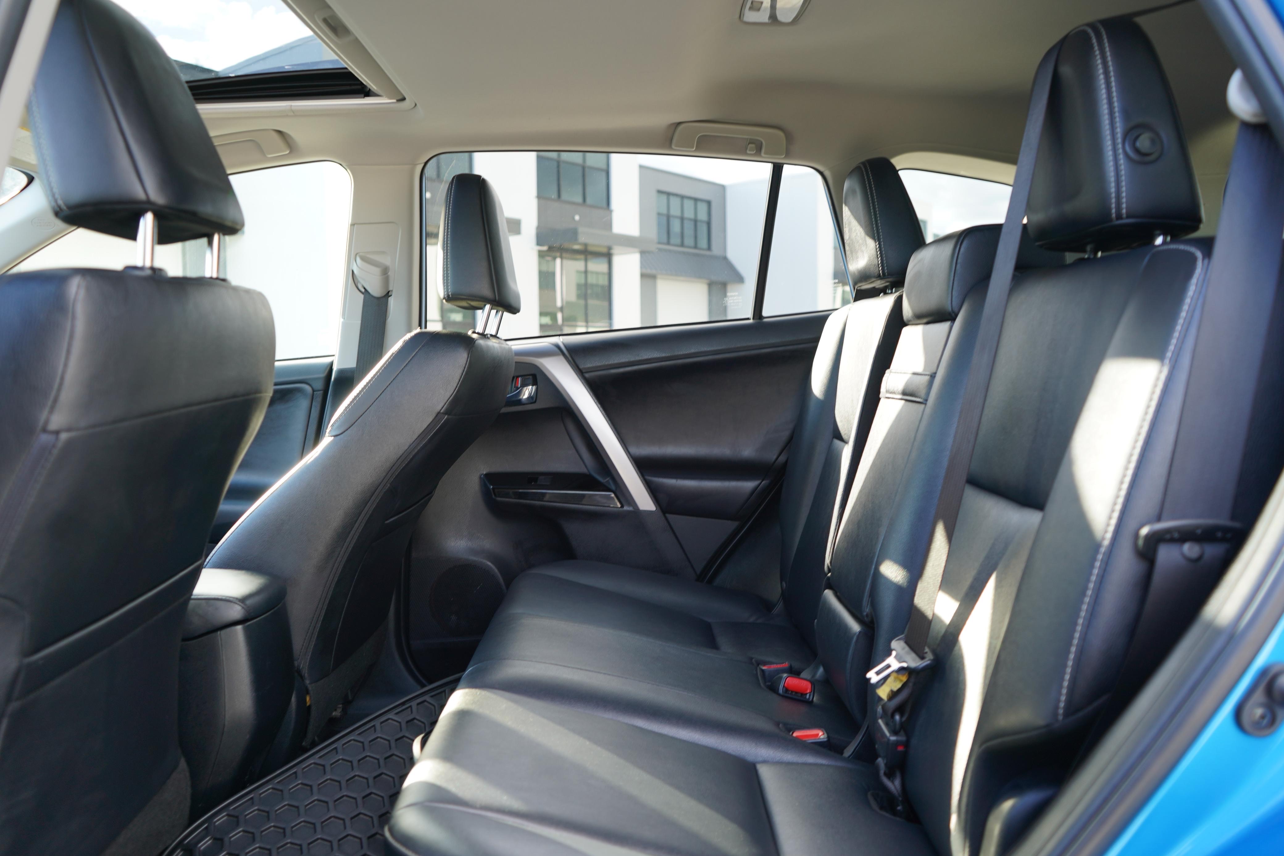 /worldwidemodernauto/2017-Toyota-RAV4-47562734337202195.jpg