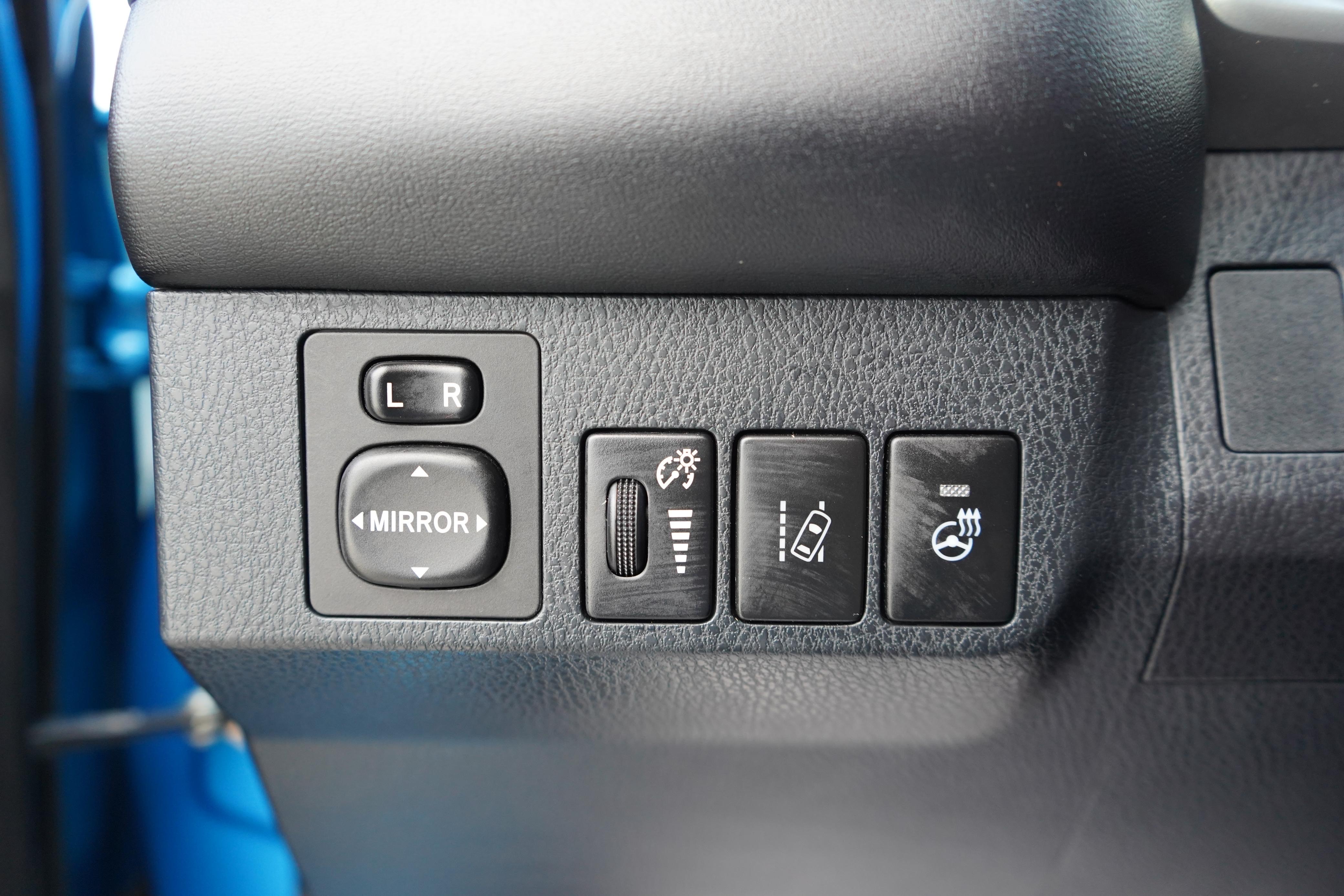 /worldwidemodernauto/2017-Toyota-RAV4-5590491990155553.jpg