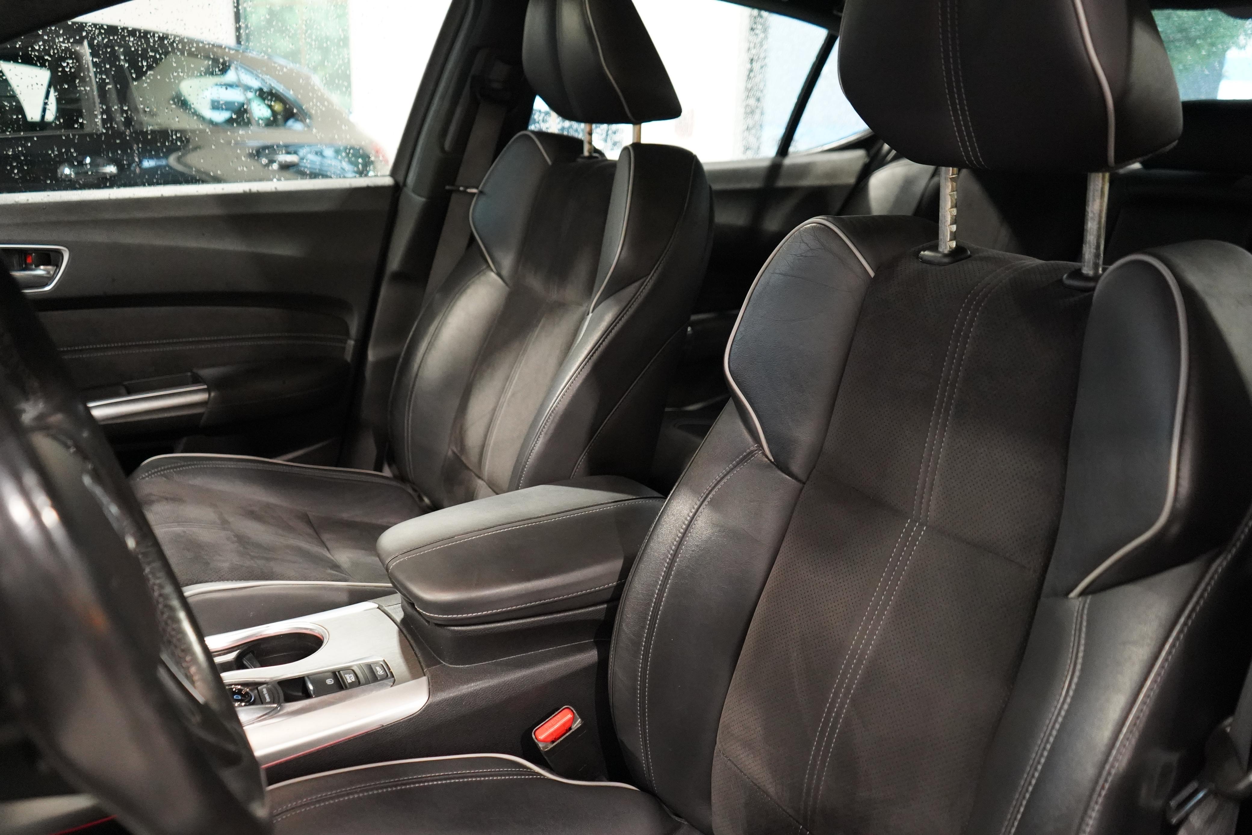 /worldwidemodernauto/2018-Acura-TLX-15053807598428004.jpg