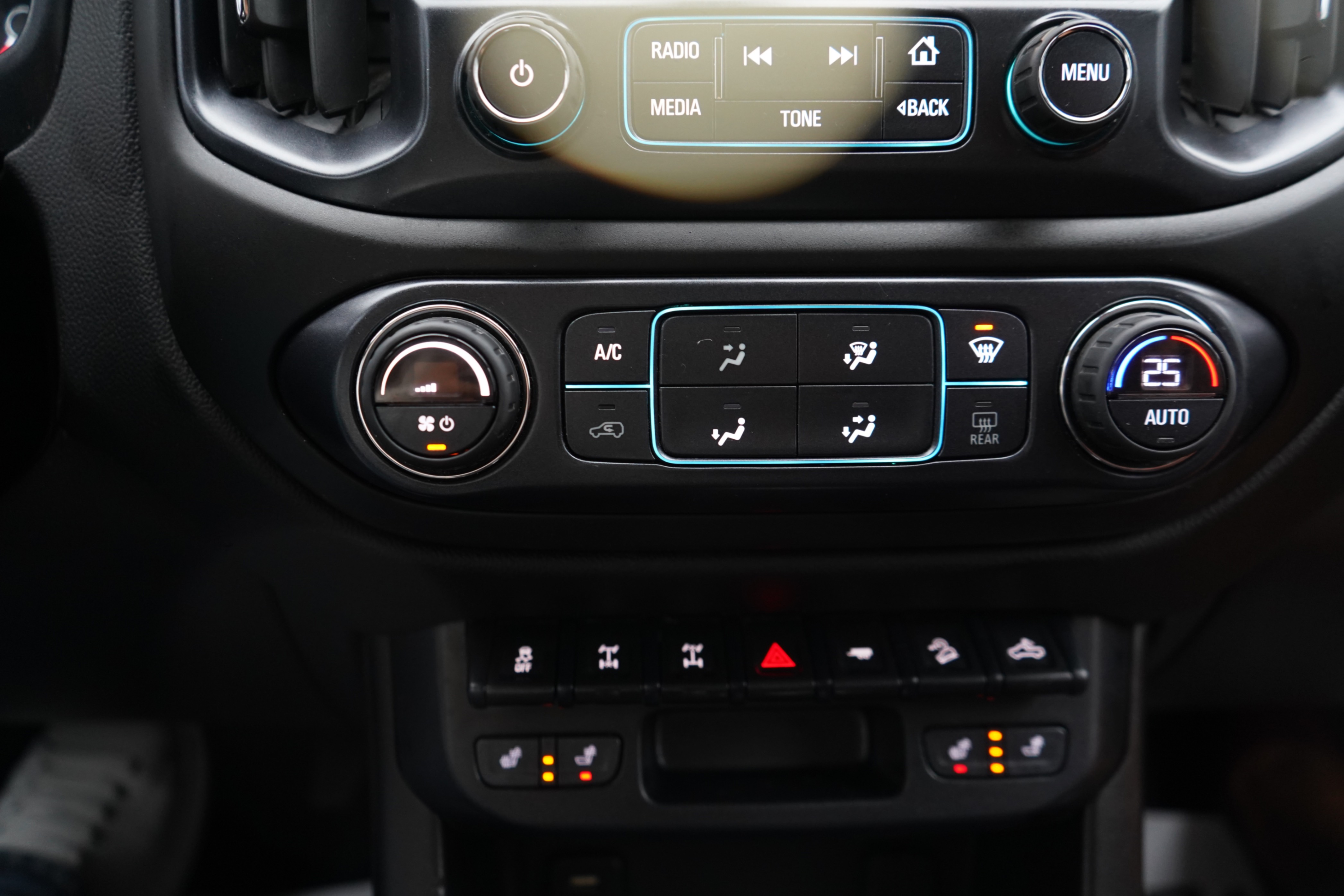 /worldwidemodernauto/2018-Chevrolet-Colorado-7365732725220198.jpg