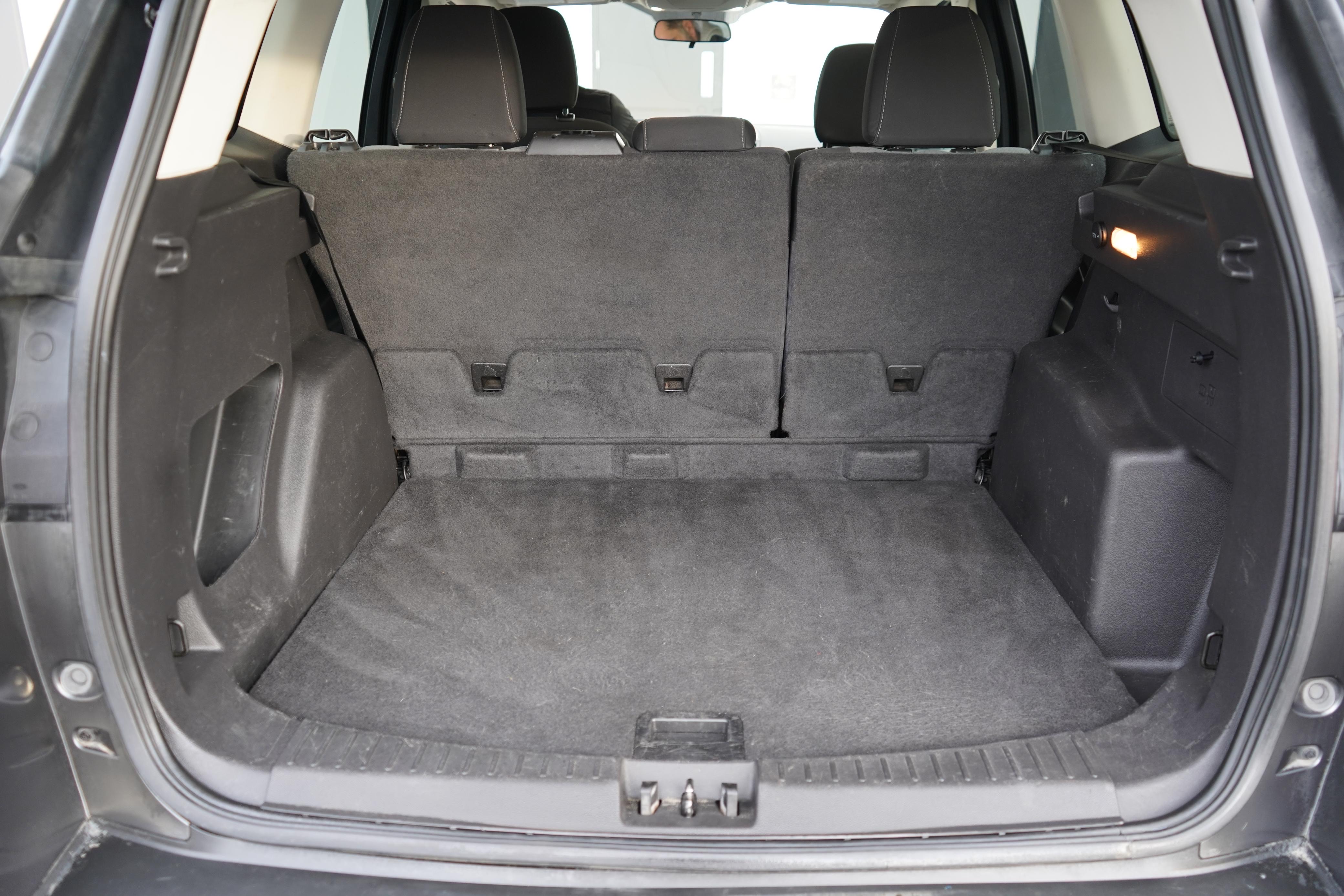 /worldwidemodernauto/2018-Ford-Escape-9828324339350007.jpg