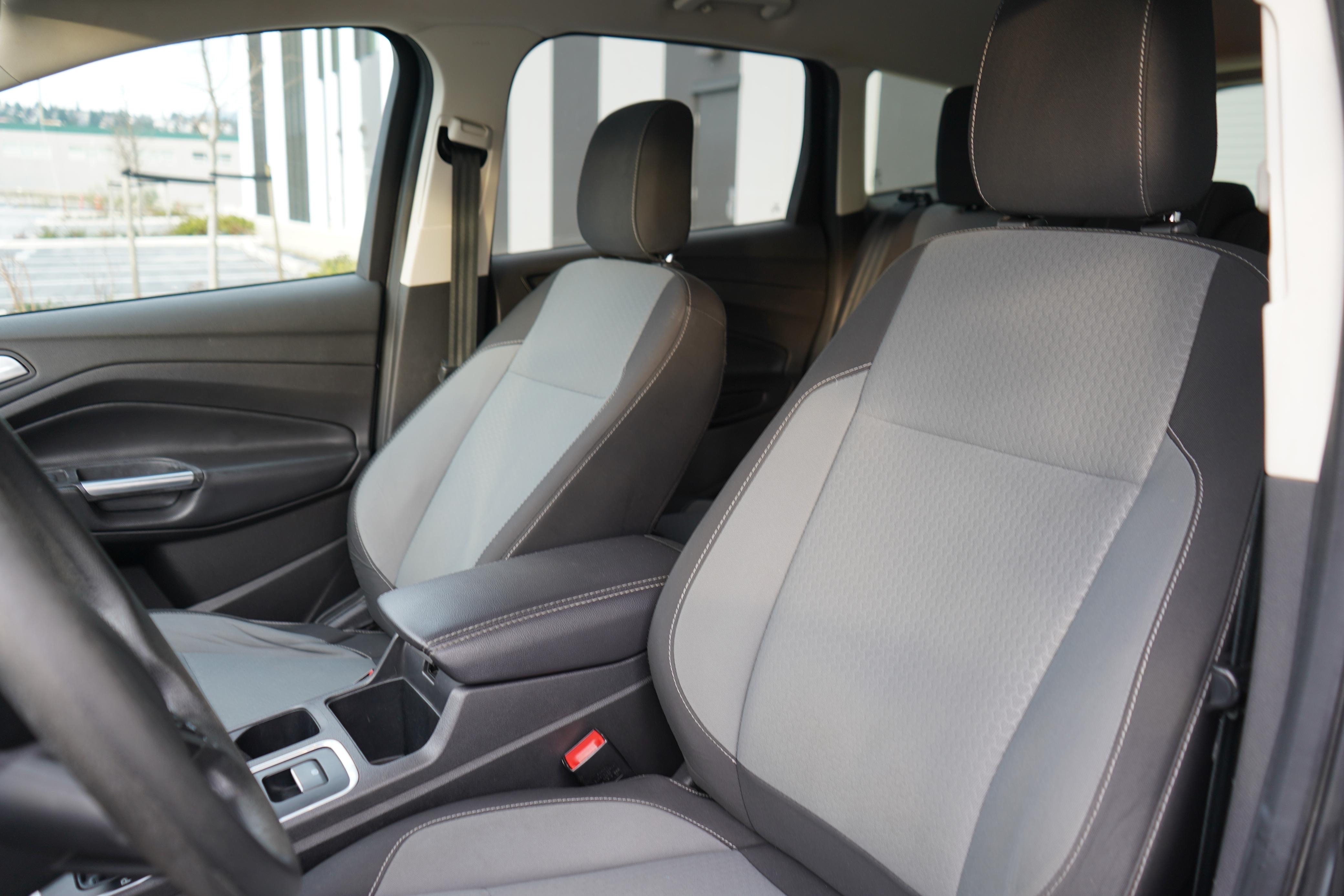 /worldwidemodernauto/2018-Ford-Escape-9958084331983452.jpg