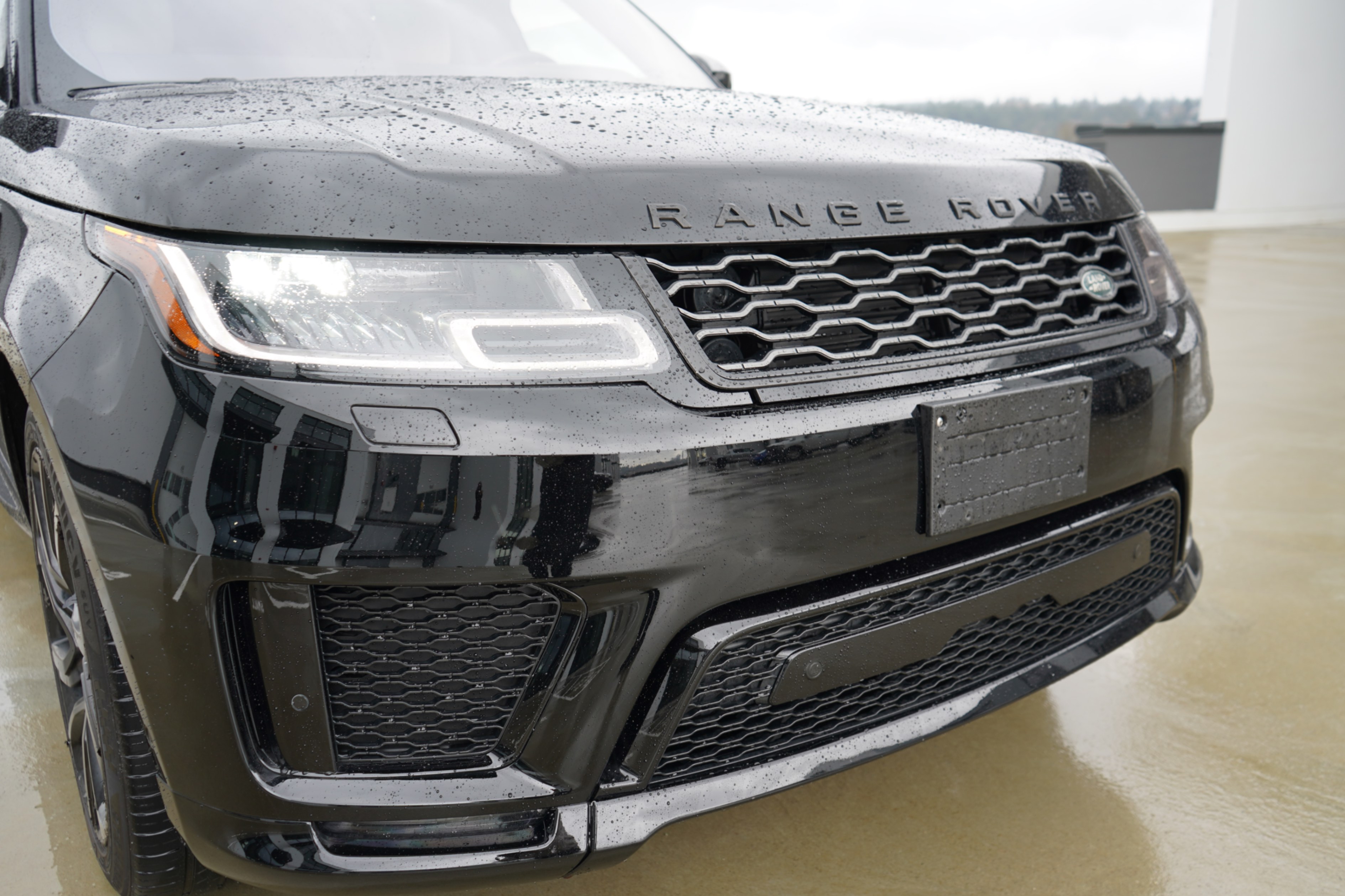 /worldwidemodernauto/2018-LandRover-RangeRover-026672900745795092.jpg