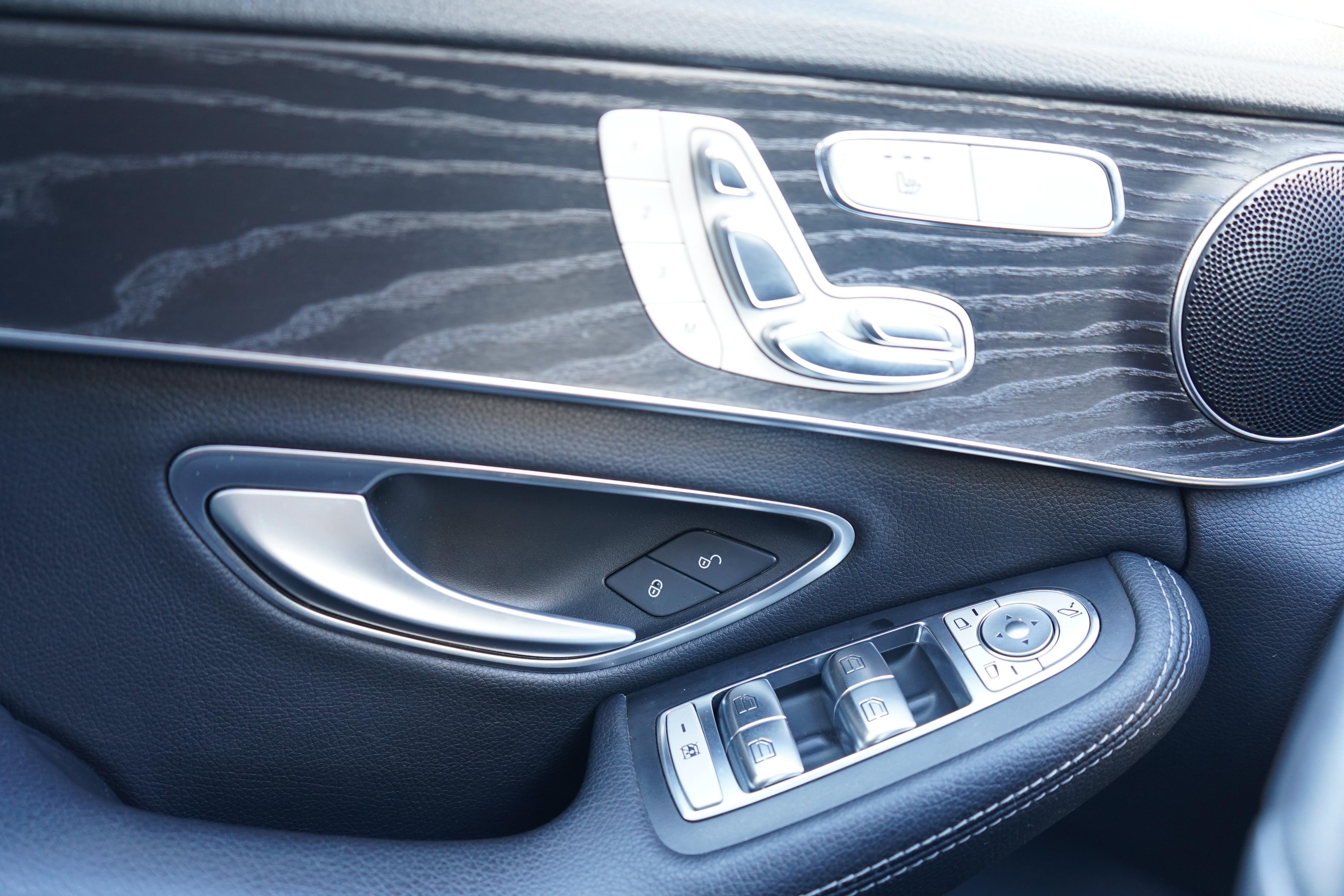 /worldwidemodernauto/2018-Mercedes-Benz-C-Class-1432489761548168.jpg